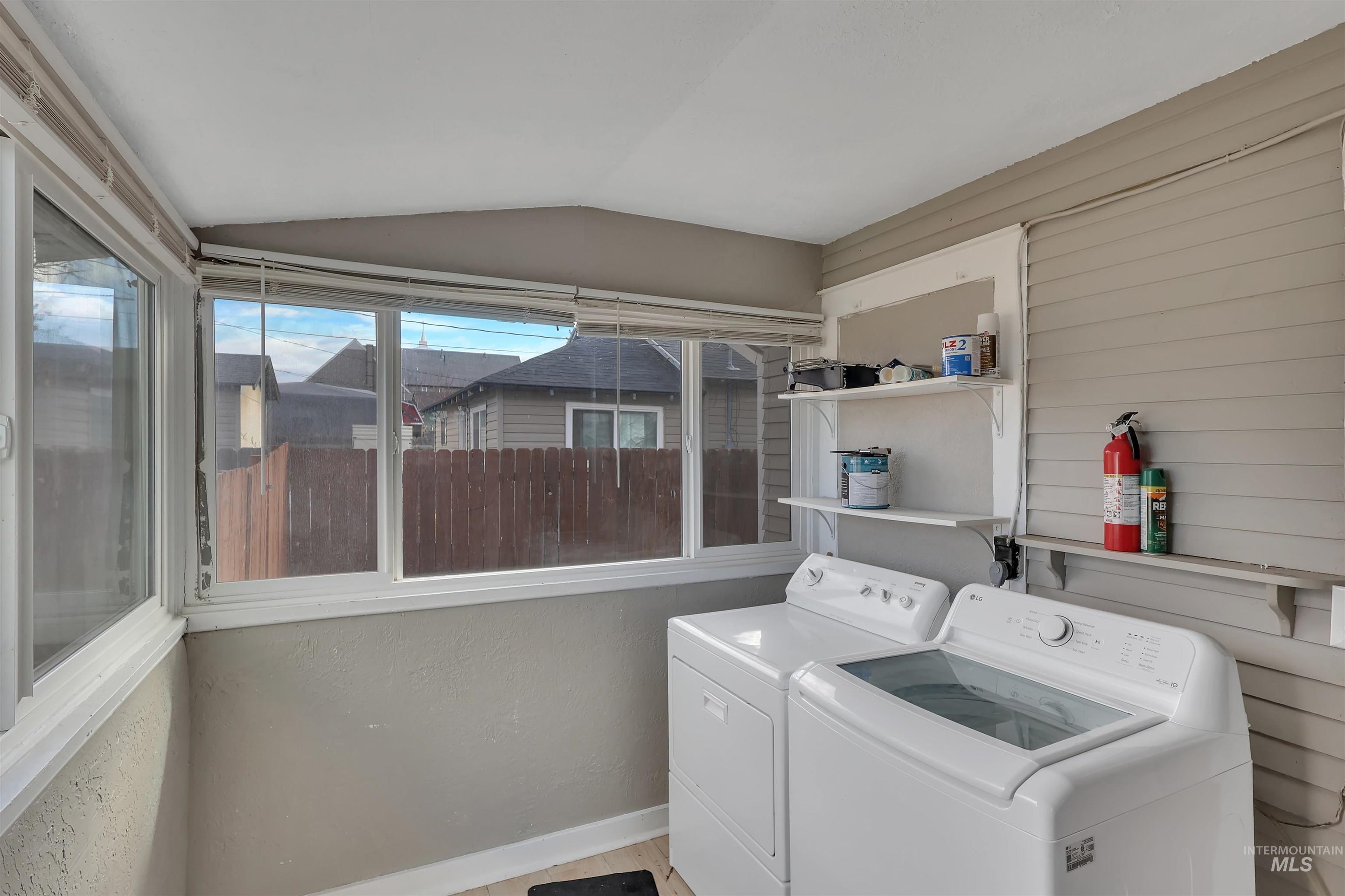 426 9th Ave N., Buhl, Idaho 83316, 3 Bedrooms, 1 Bathroom, Residential For Sale, Price $235,000,MLS 98969338