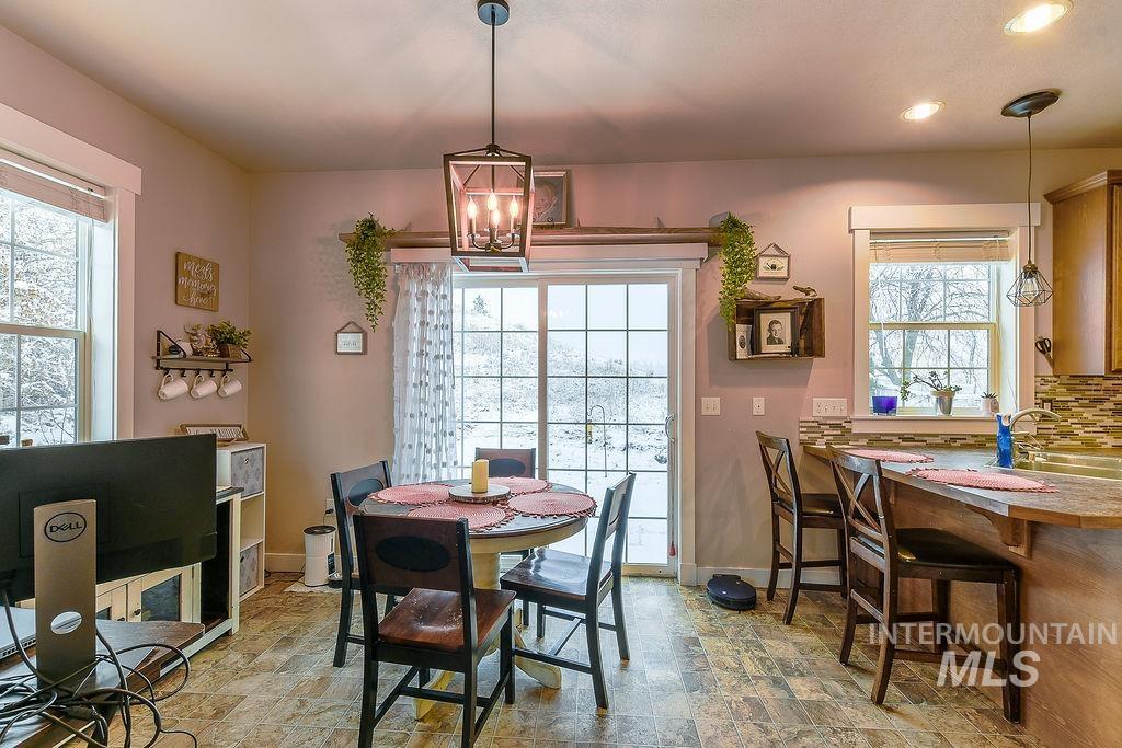 617 Britton Ln., Moscow, Idaho 83843, 3 Bedrooms, 2.5 Bathrooms, Residential For Sale, Price $379,500,MLS 98969341