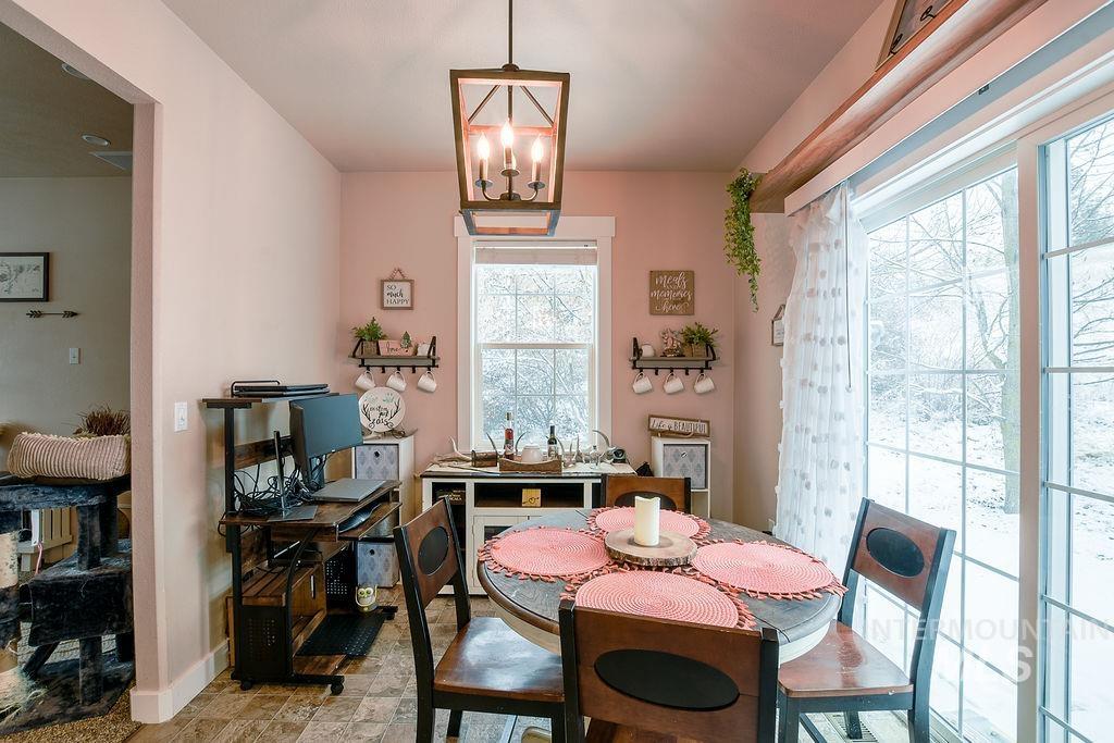 617 Britton Ln., Moscow, Idaho 83843, 3 Bedrooms, 2.5 Bathrooms, Residential For Sale, Price $379,500,MLS 98969341