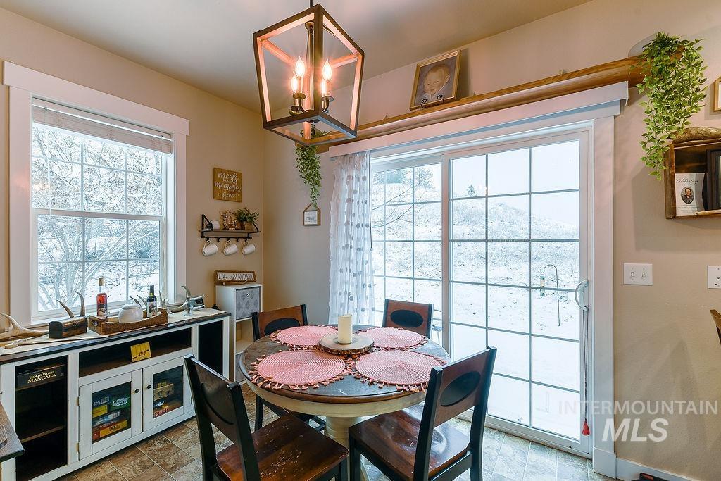 617 Britton Ln., Moscow, Idaho 83843, 3 Bedrooms, 2.5 Bathrooms, Residential For Sale, Price $379,500,MLS 98969341