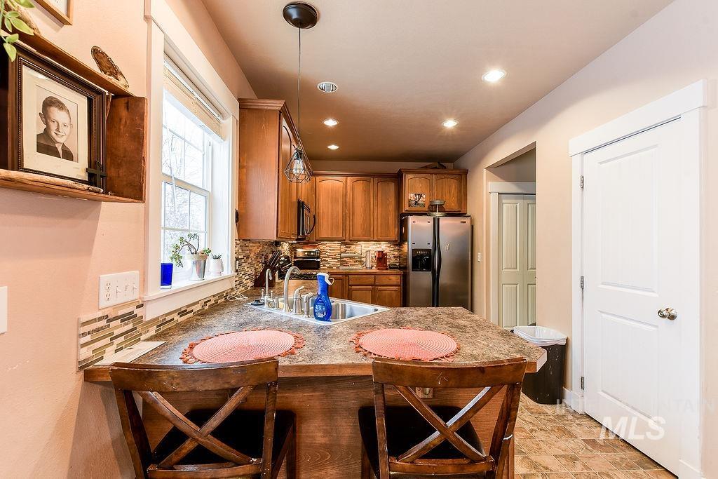 617 Britton Ln., Moscow, Idaho 83843, 3 Bedrooms, 2.5 Bathrooms, Residential For Sale, Price $379,500,MLS 98969341