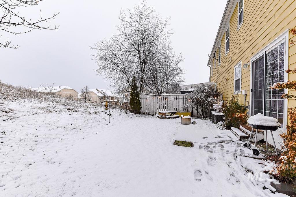 617 Britton Ln., Moscow, Idaho 83843, 3 Bedrooms, 2.5 Bathrooms, Residential For Sale, Price $379,500,MLS 98969341