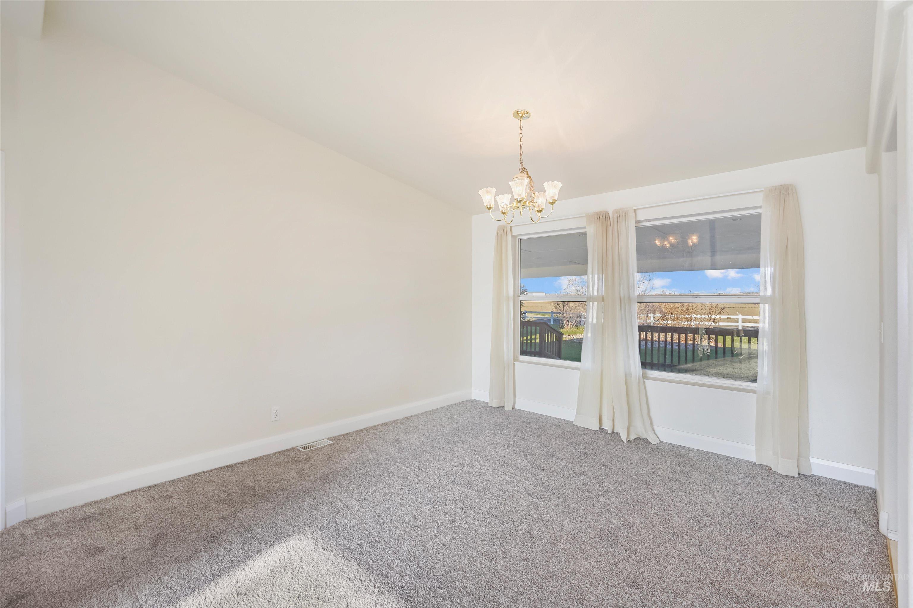 70 N 750 W, Paul, Idaho 83347, 3 Bedrooms, 2.5 Bathrooms, Residential For Sale, Price $450,000,MLS 98969342