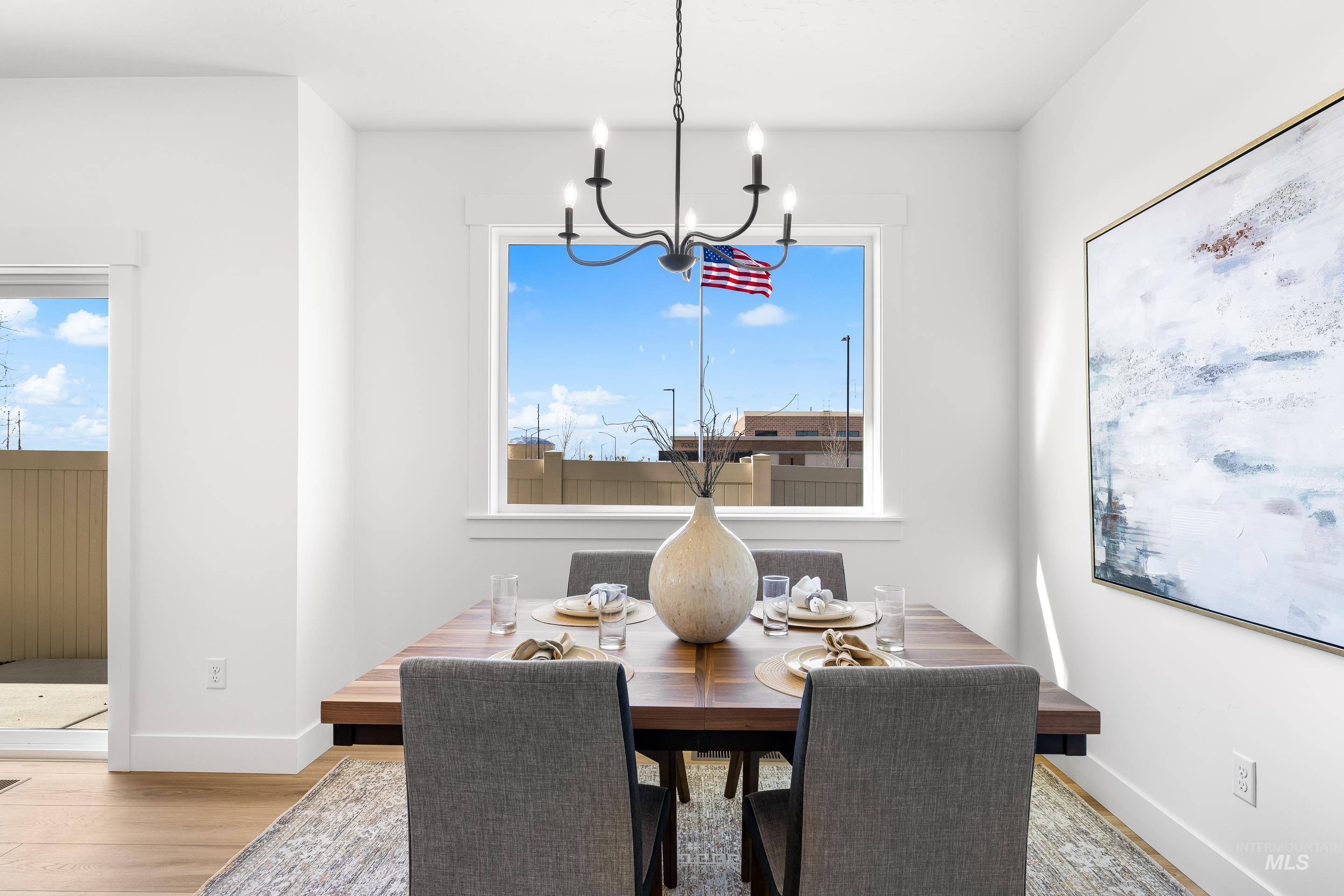 280 E Mayfield springs blvd, Boise, Idaho 83716, 3 Bedrooms, 2.5 Bathrooms, Residential For Sale, Price $499,990,MLS 98969344