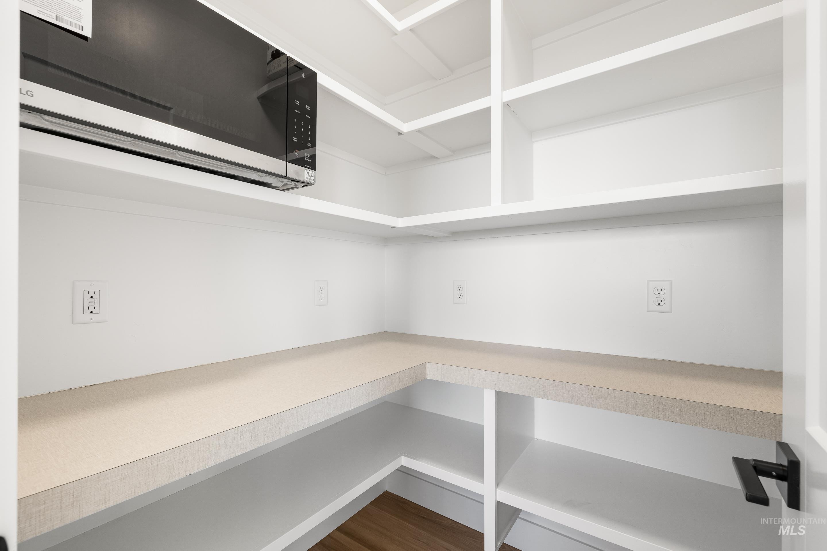 280 E Mayfield springs blvd, Boise, Idaho 83716, 3 Bedrooms, 2.5 Bathrooms, Residential For Sale, Price $499,990,MLS 98969344