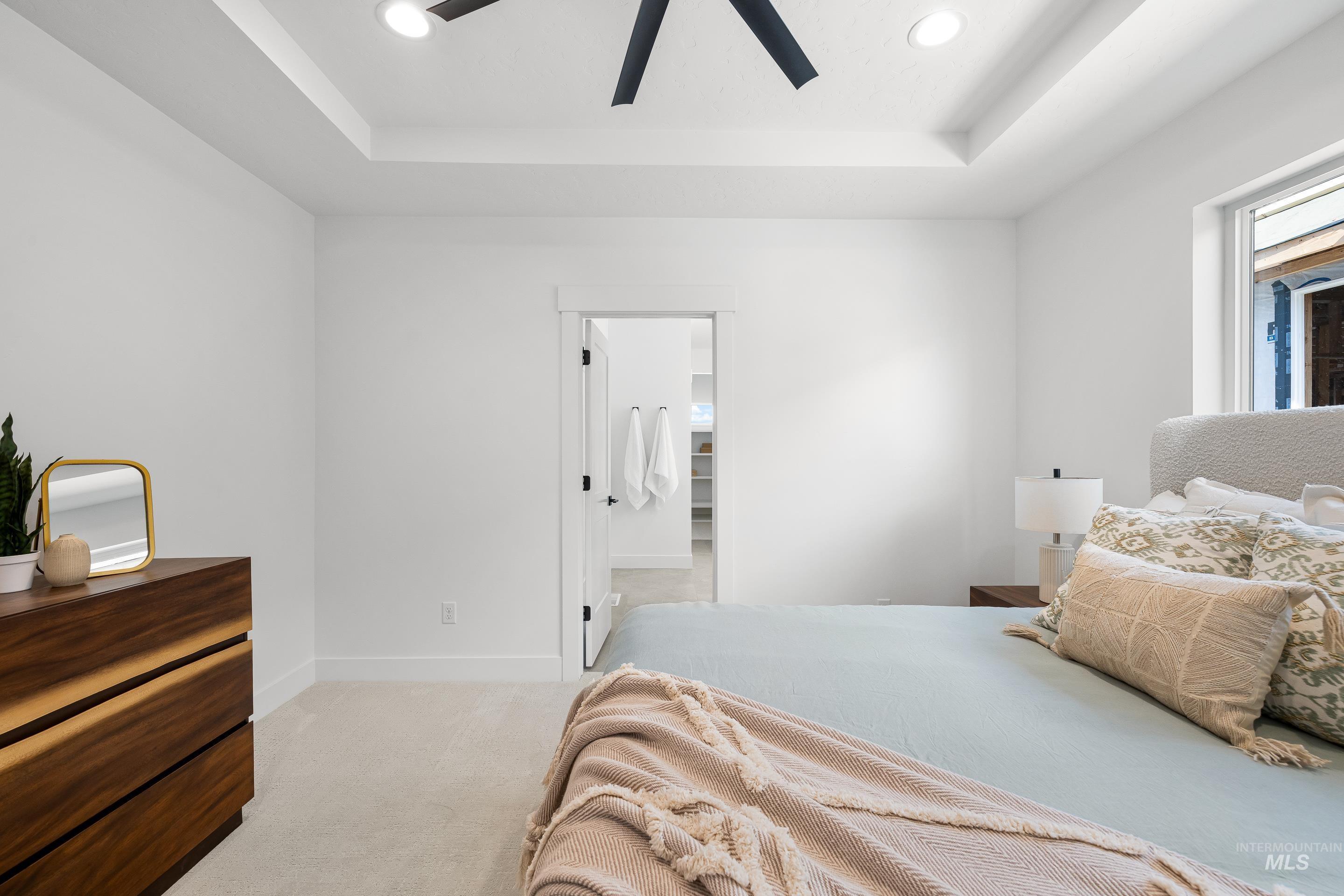 280 E Mayfield springs blvd, Boise, Idaho 83716, 3 Bedrooms, 2.5 Bathrooms, Residential For Sale, Price $499,990,MLS 98969344