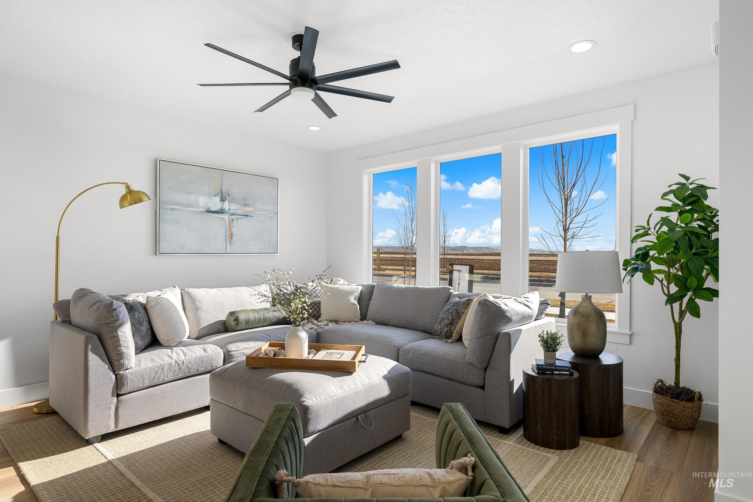 280 E Mayfield springs blvd, Boise, Idaho 83716, 3 Bedrooms, 2.5 Bathrooms, Residential For Sale, Price $499,990,MLS 98969344