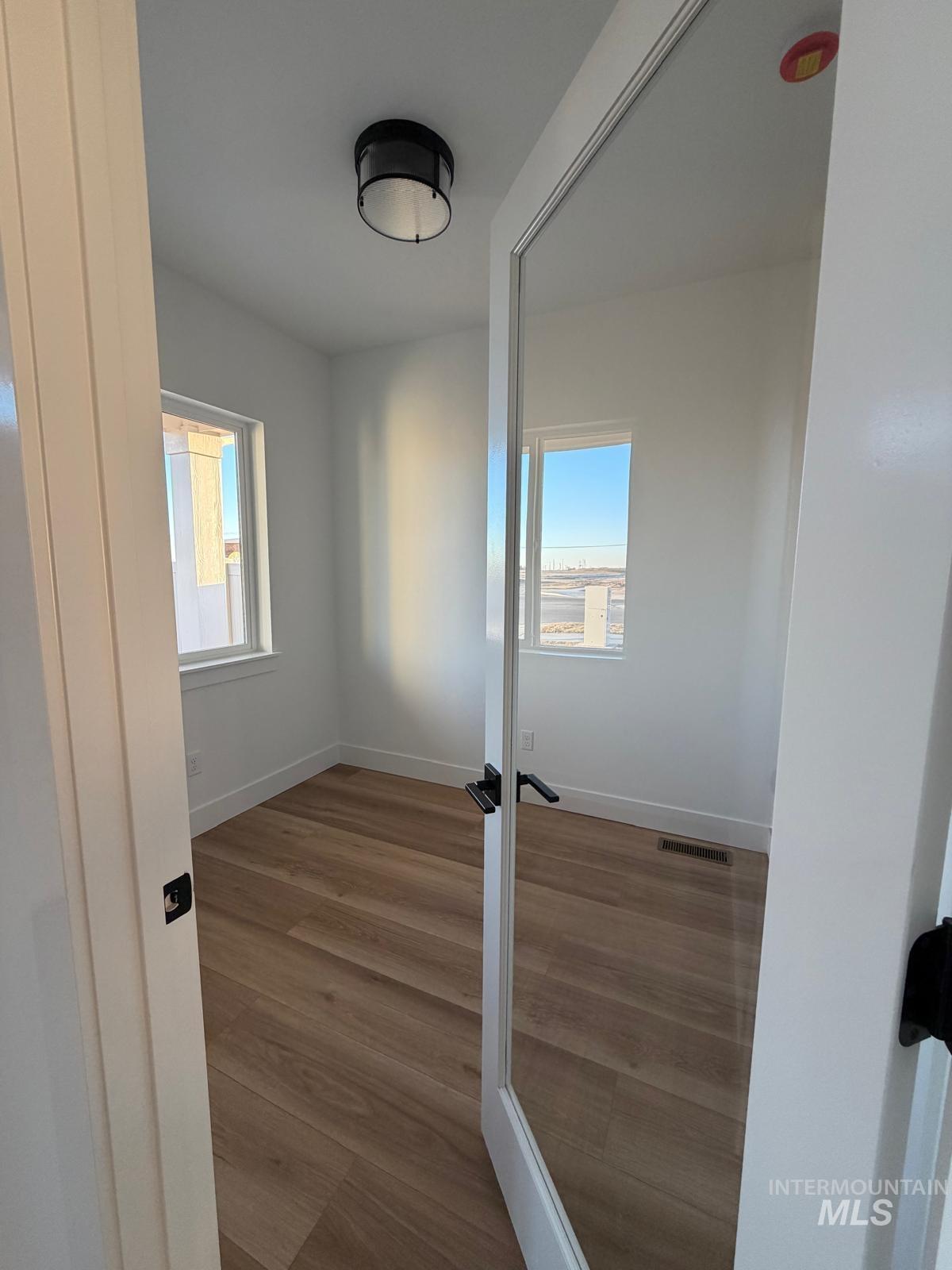 280 E Mayfield springs blvd, Mayfield, Idaho 83716, 3 Bedrooms, 2.5 Bathrooms, Residential For Sale, Price $549,987,MLS 98969344