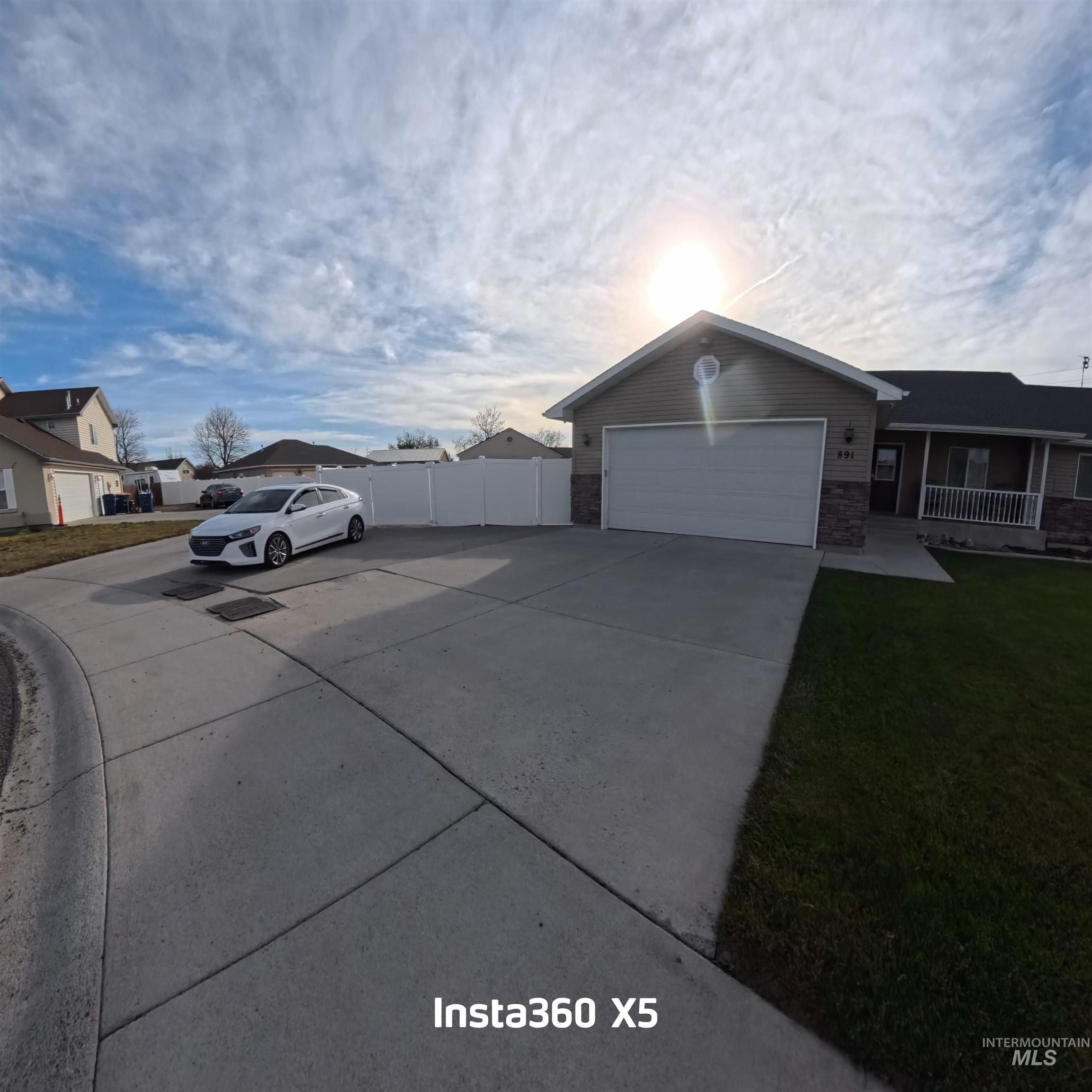 891 N Pointe Dr, Twin Falls, Idaho 83301, 5 Bedrooms, 3 Bathrooms, Residential For Sale, Price $575,000,MLS 98969345