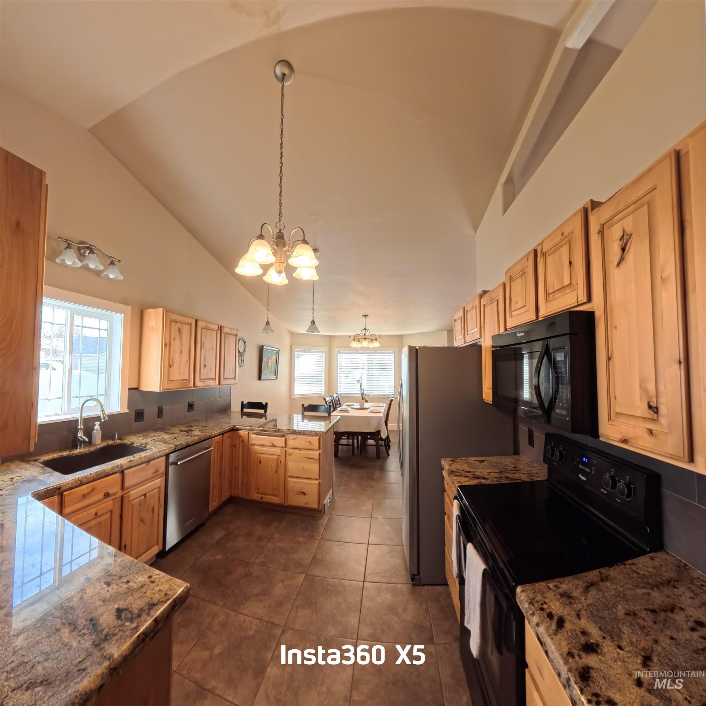 891 N Pointe Dr, Twin Falls, Idaho 83301, 5 Bedrooms, 3 Bathrooms, Residential For Sale, Price $575,000,MLS 98969345