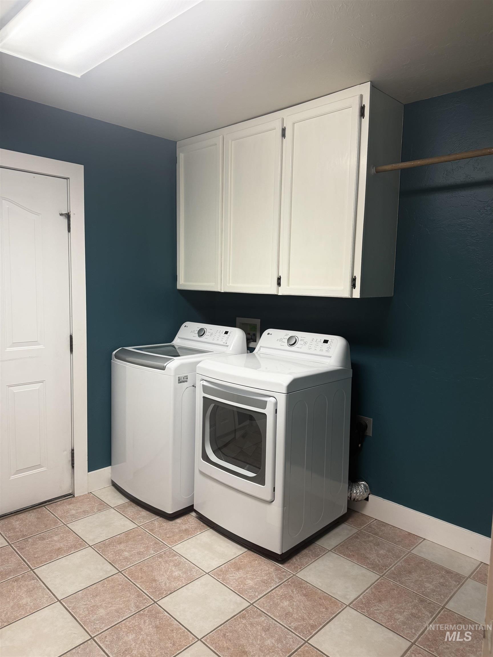 891 N Pointe Dr, Twin Falls, Idaho 83301, 5 Bedrooms, 3 Bathrooms, Residential For Sale, Price $599,900,MLS 98969345