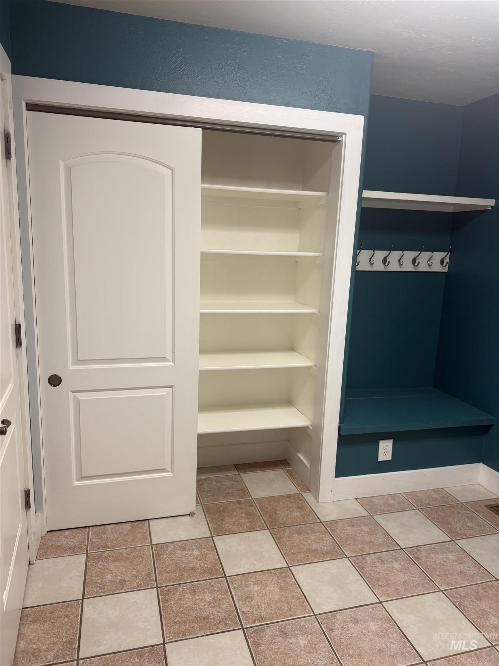 891 N Pointe Dr, Twin Falls, Idaho 83301, 5 Bedrooms, 3 Bathrooms, Residential For Sale, Price $599,900,MLS 98969345