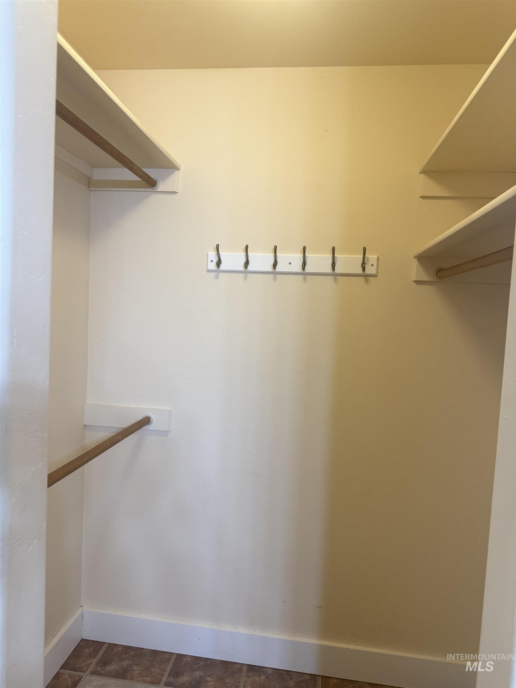 891 N Pointe Dr, Twin Falls, Idaho 83301, 5 Bedrooms, 3 Bathrooms, Residential For Sale, Price $599,900,MLS 98969345