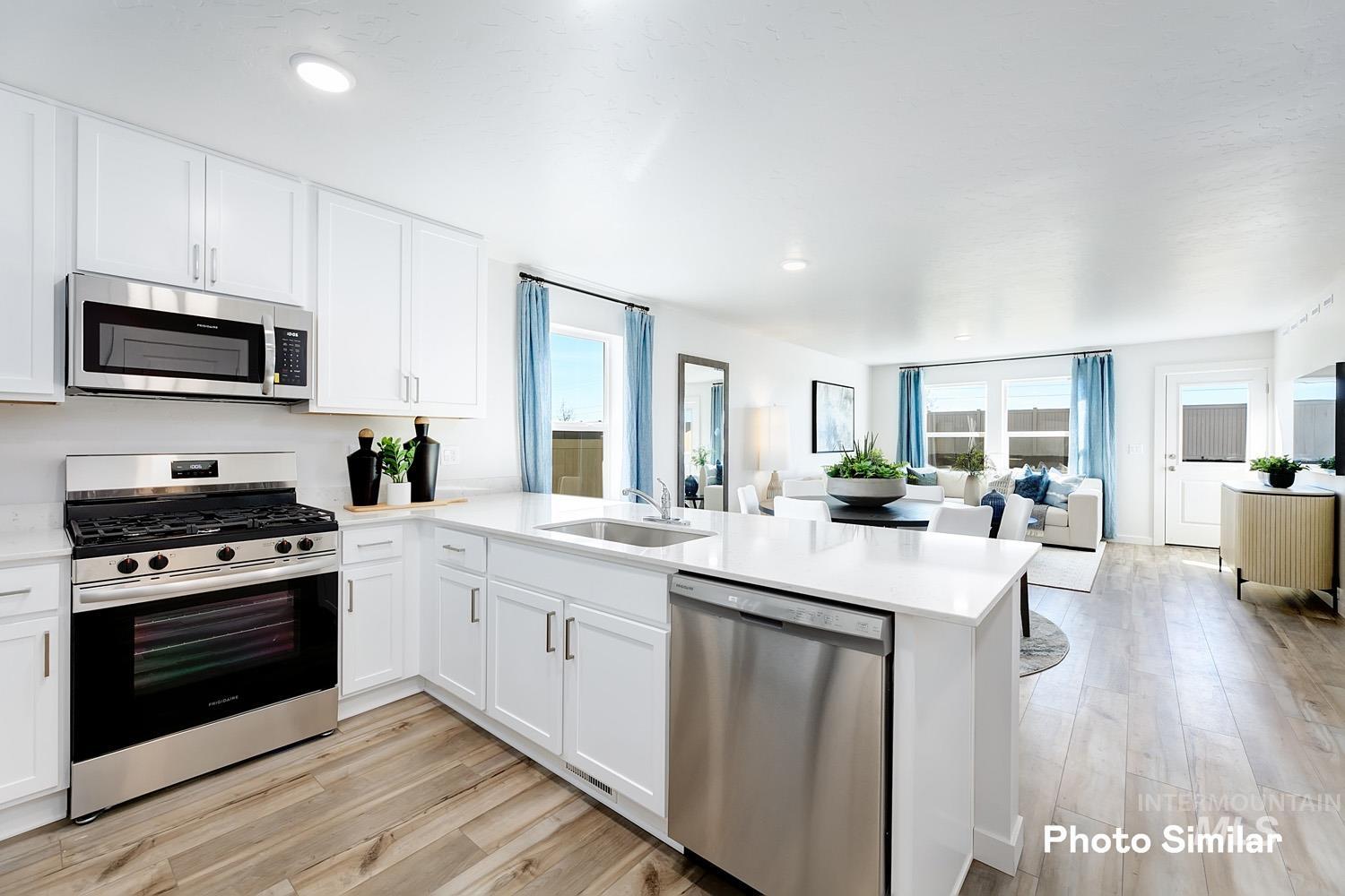 3061 N Kankakee Way, Kuna, Idaho 83634, 4 Bedrooms, 2.5 Bathrooms, Residential For Sale, Price $431,500,MLS 98969349