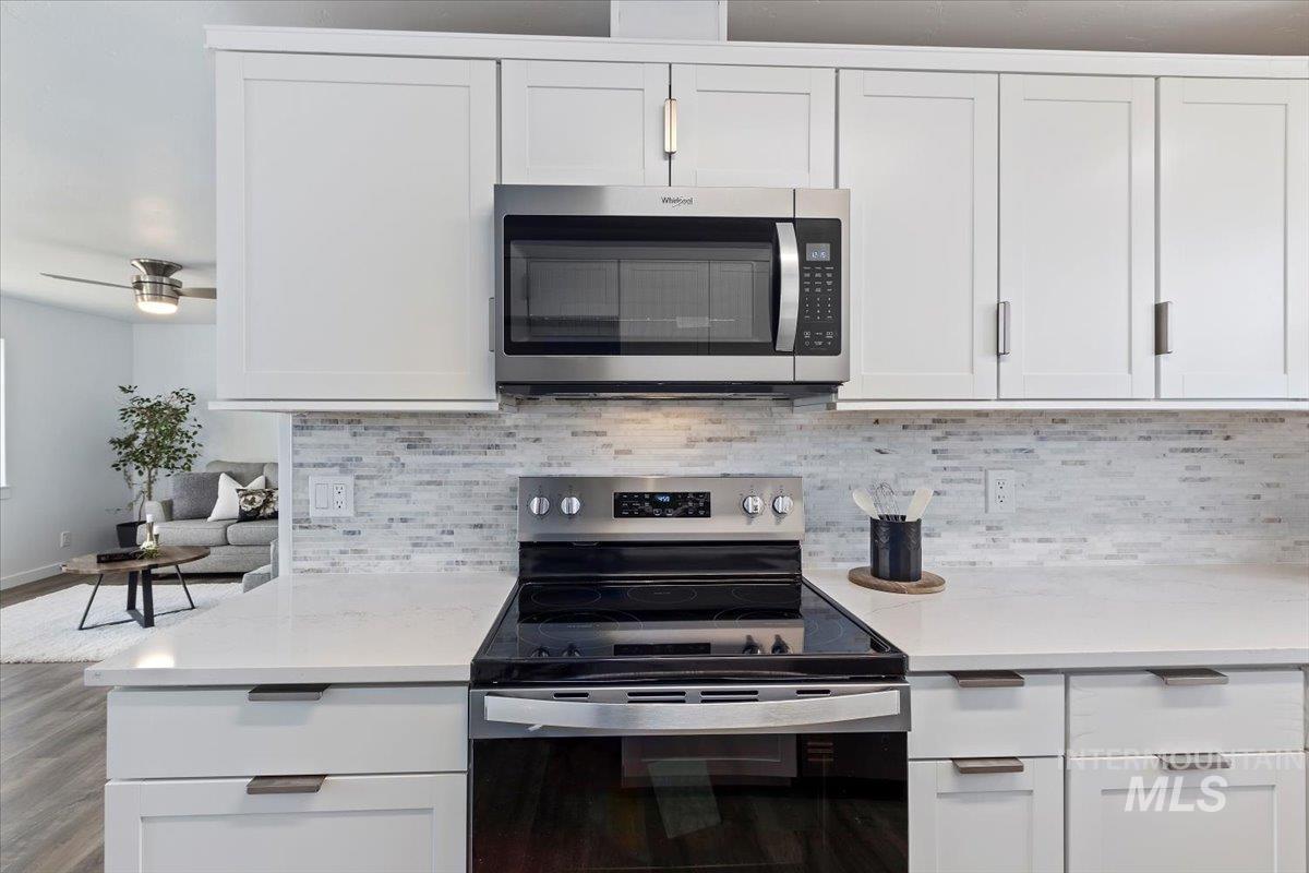 1184 Starfire, Twin Falls, Idaho 83301, 3 Bedrooms, 2 Bathrooms, Residential For Sale, Price $334,900,MLS 98969351