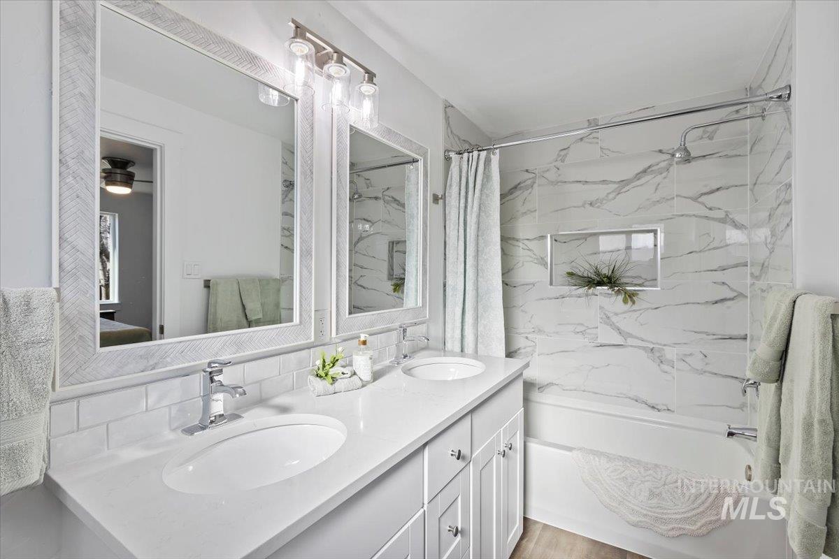 1184 Starfire, Twin Falls, Idaho 83301, 3 Bedrooms, 2 Bathrooms, Residential For Sale, Price $334,900,MLS 98969351