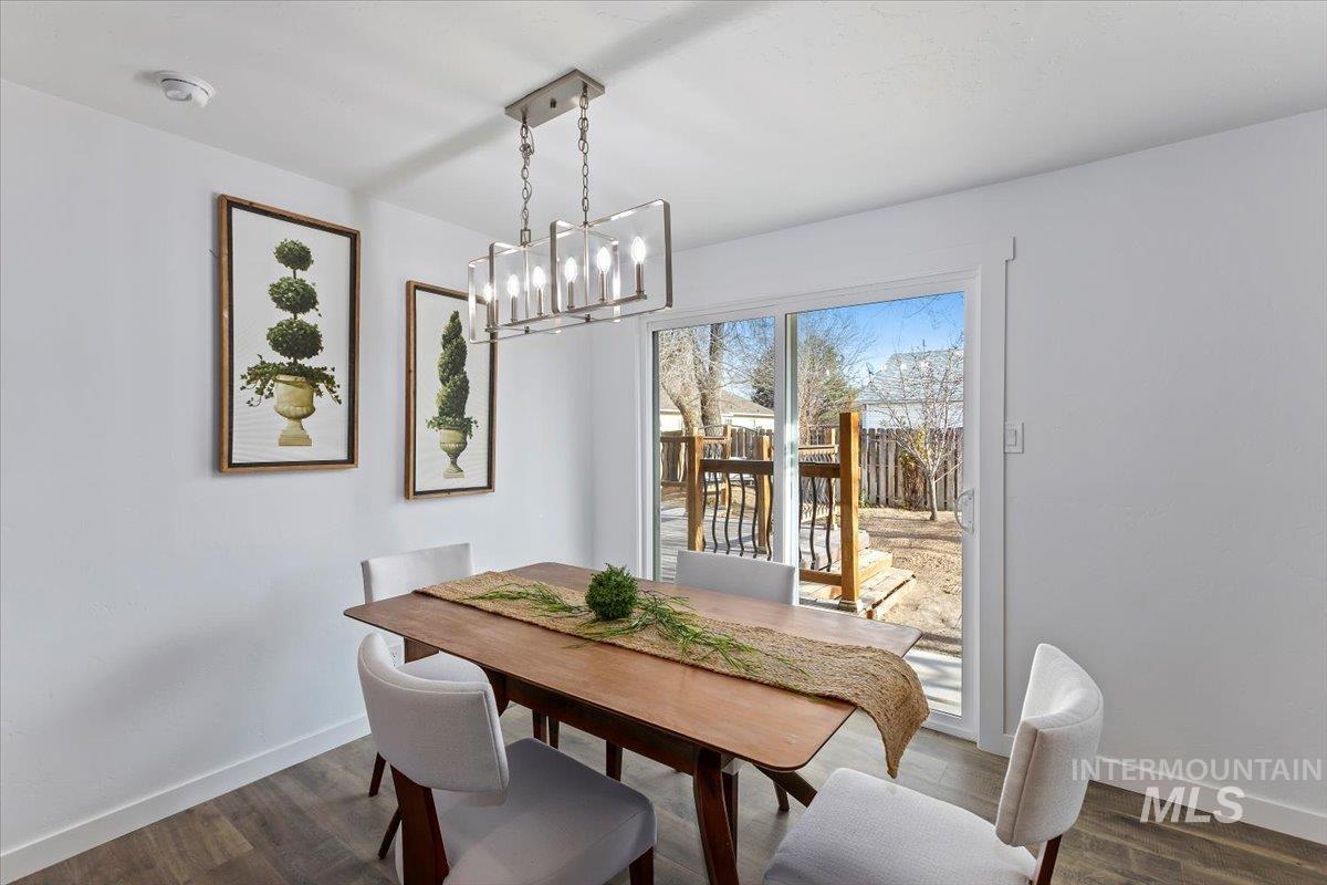 1184 Starfire, Twin Falls, Idaho 83301, 3 Bedrooms, 2 Bathrooms, Residential For Sale, Price $334,900,MLS 98969351