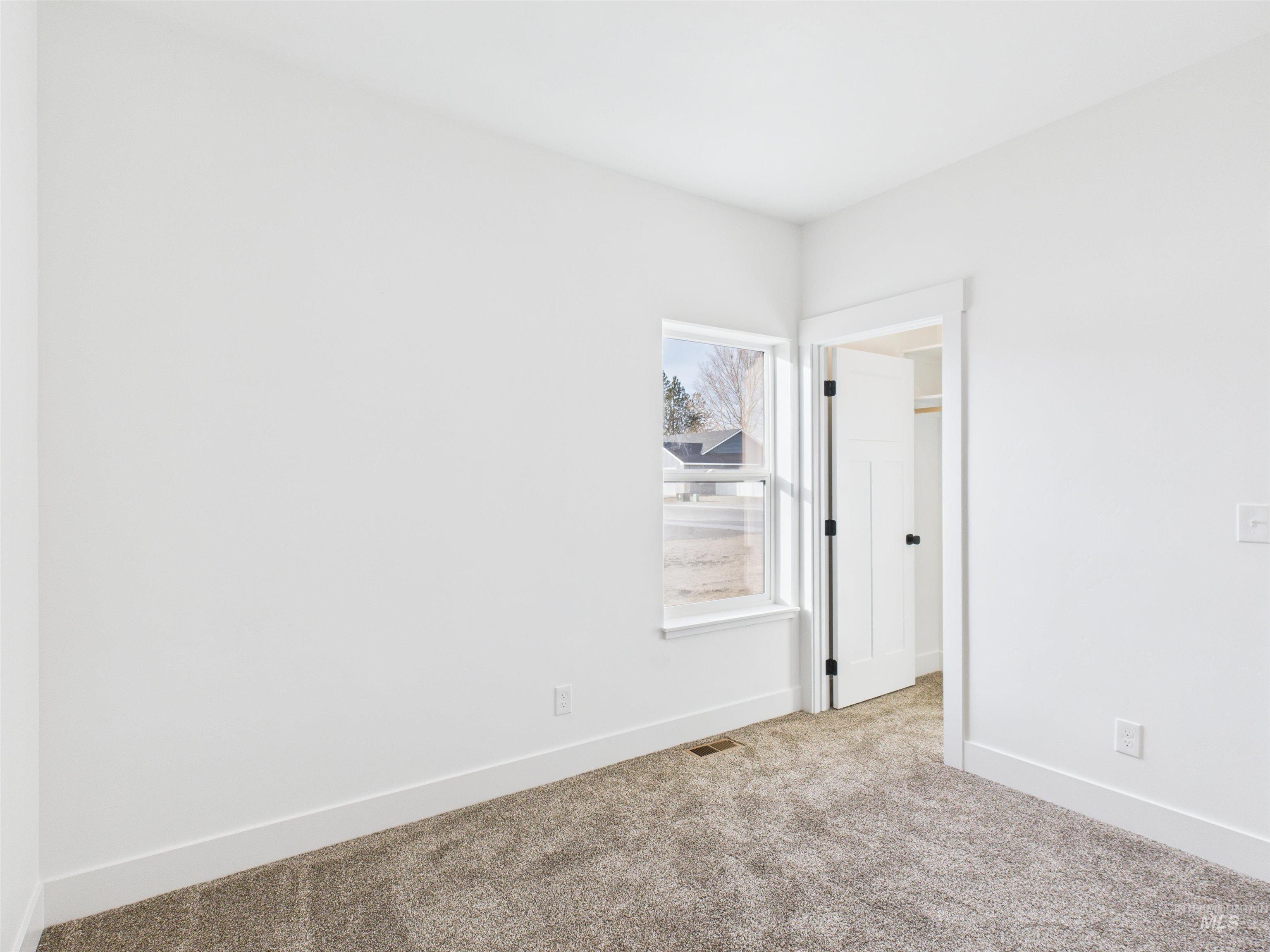 1211 Bronze, Rupert, Idaho 83336, 3 Bedrooms, 2 Bathrooms, Residential For Sale, Price $415,000,MLS 98969352