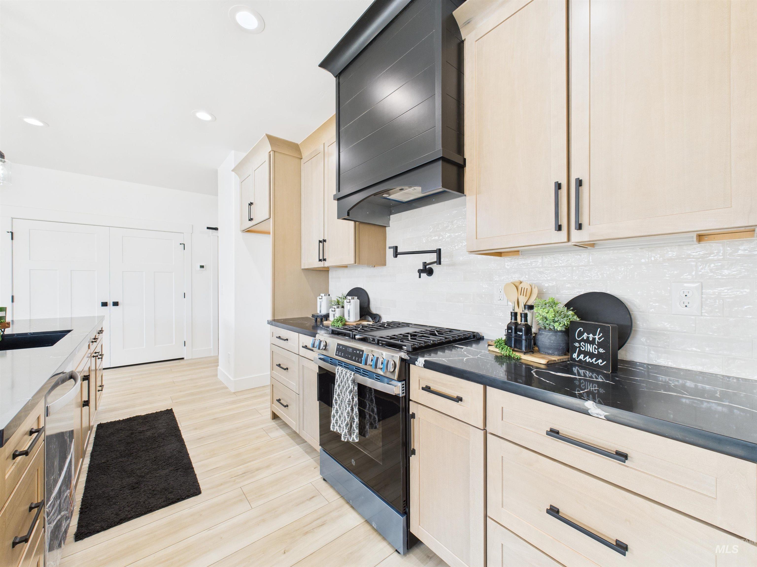 1211 Bronze, Rupert, Idaho 83336, 3 Bedrooms, 2 Bathrooms, Residential For Sale, Price $415,000,MLS 98969352