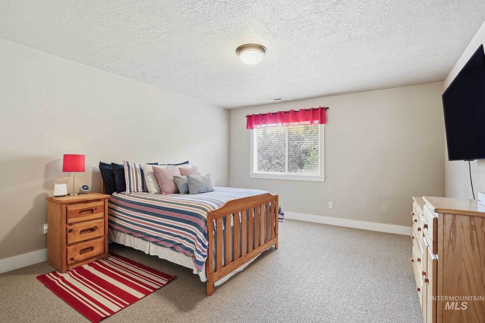 4694 N Abruzzo Ave, Meridian, Idaho 83646, 4 Bedrooms, 2.5 Bathrooms, Residential For Sale, Price $885,000,MLS 98969353