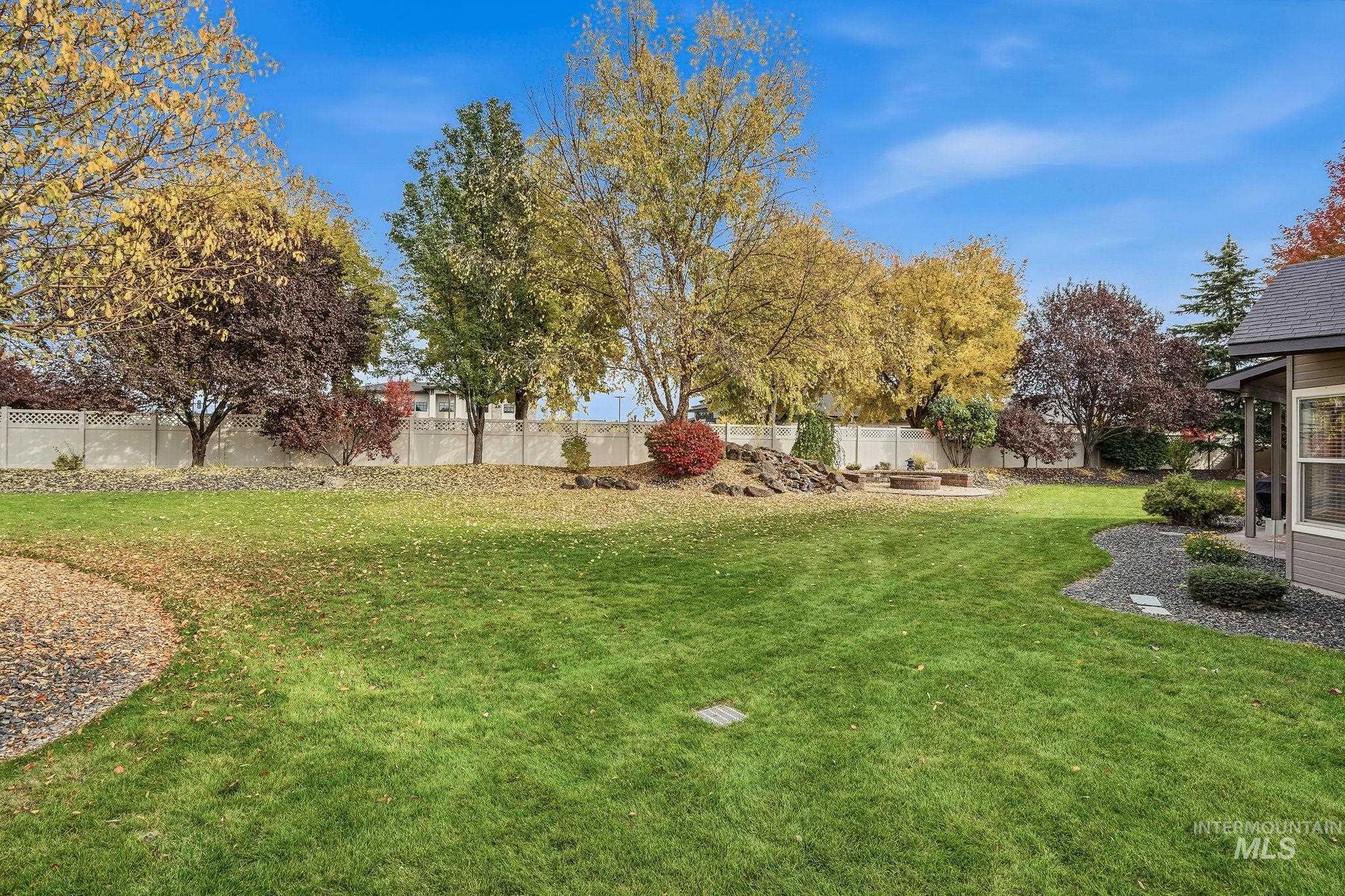 4694 N Abruzzo Ave, Meridian, Idaho 83646, 4 Bedrooms, 2.5 Bathrooms, Residential For Sale, Price $885,000,MLS 98969353