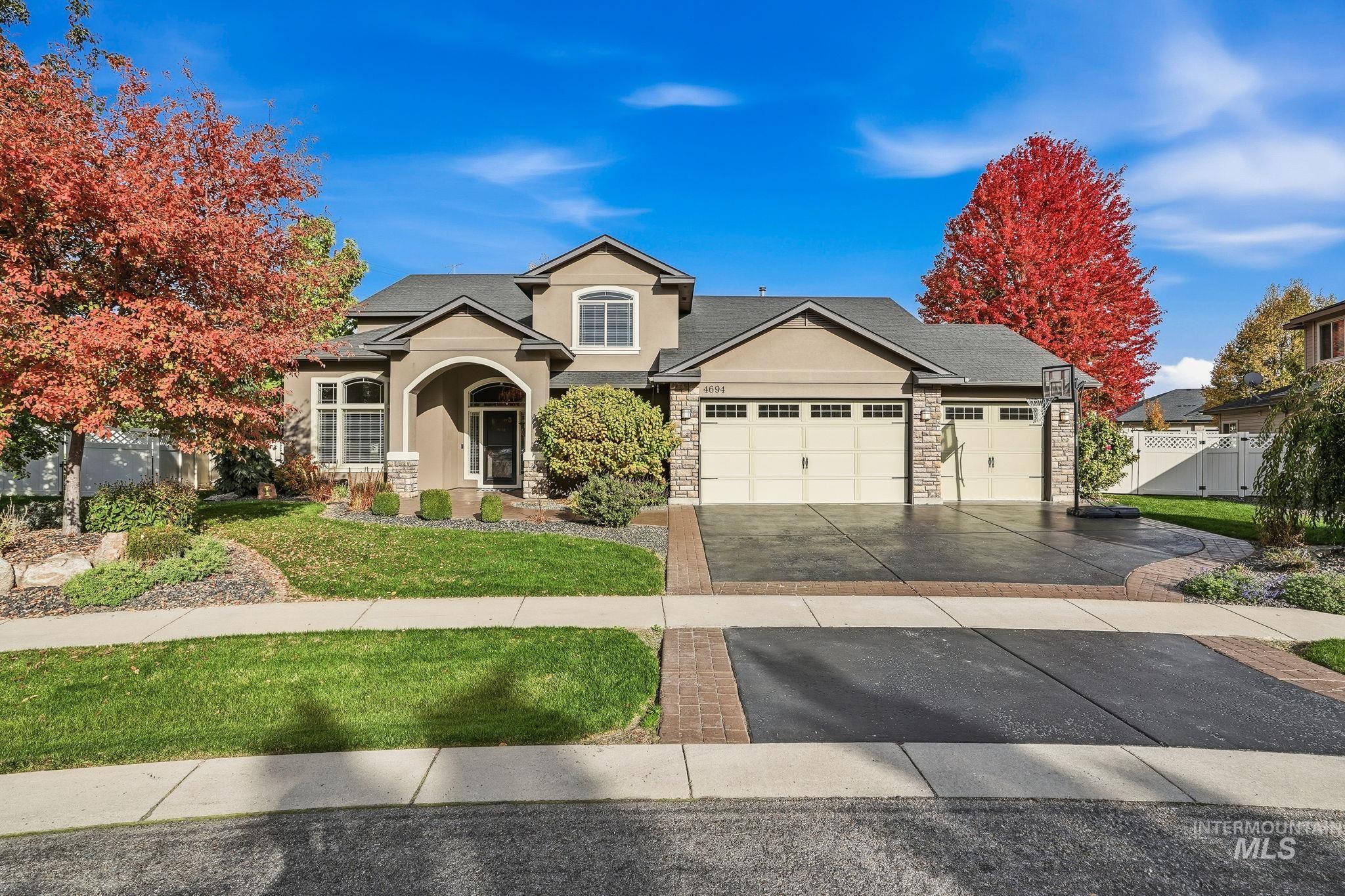 4694 N Abruzzo Ave, Meridian, Idaho 83646, 4 Bedrooms, 2.5 Bathrooms, Residential For Sale, Price $885,000,MLS 98969353