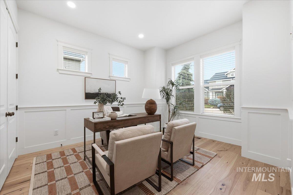 3811 E Darlington Dr, Meridian, Idaho 83642, 5 Bedrooms, 3 Bathrooms, Residential For Sale, Price $989,900,MLS 98969355