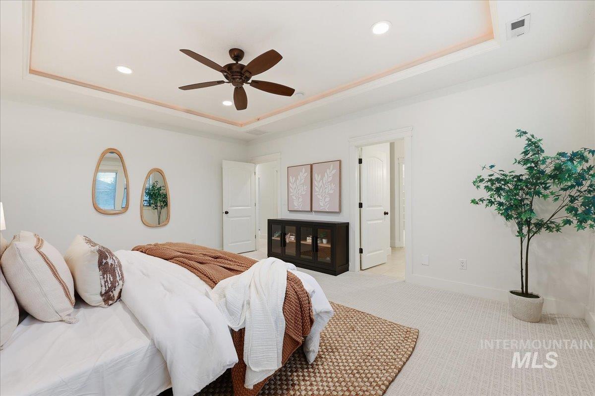 3811 E Darlington Dr, Meridian, Idaho 83642, 5 Bedrooms, 3 Bathrooms, Residential For Sale, Price $989,900,MLS 98969355