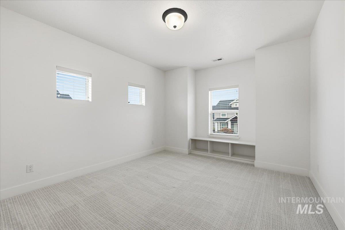 3811 E Darlington Dr, Meridian, Idaho 83642, 5 Bedrooms, 3 Bathrooms, Residential For Sale, Price $989,900,MLS 98969355