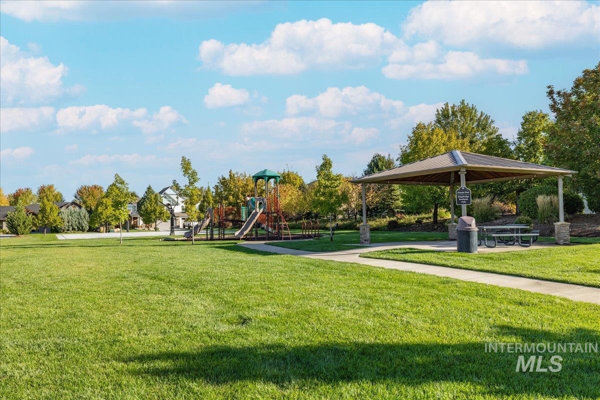 3811 E Darlington Dr, Meridian, Idaho 83642, 5 Bedrooms, 3 Bathrooms, Residential For Sale, Price $989,900,MLS 98969355