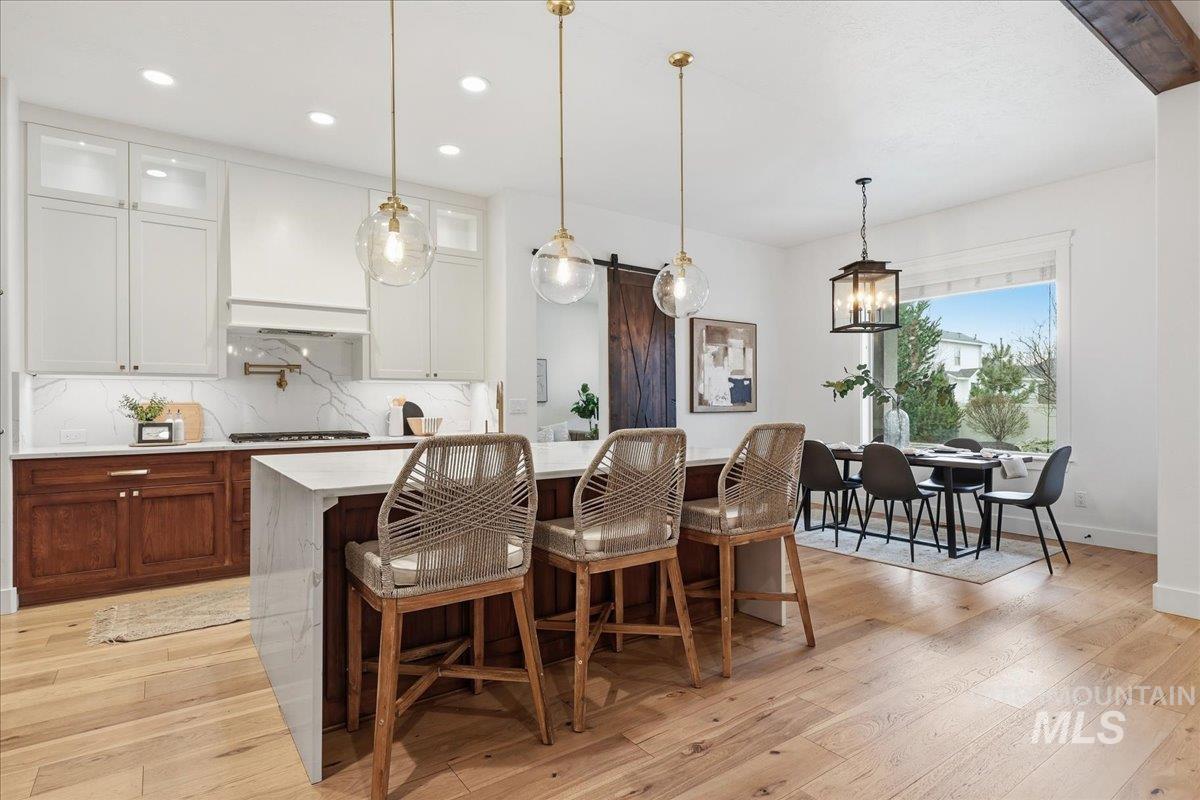 3811 E Darlington Dr, Meridian, Idaho 83642, 5 Bedrooms, 3 Bathrooms, Residential For Sale, Price $989,900,MLS 98969355