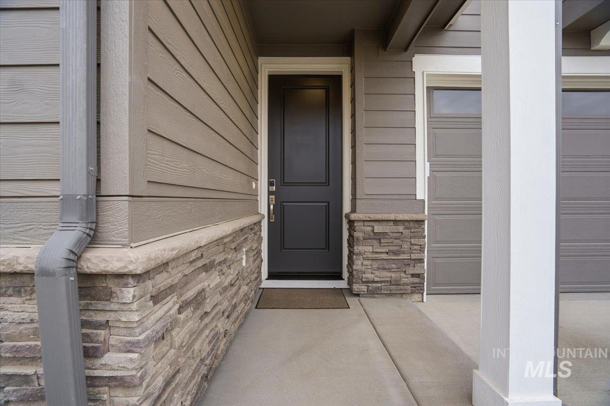 6153 N Senita Hills Ave, Meridian, Idaho 83646, 4 Bedrooms, 2.5 Bathrooms, Residential For Sale, Price $684,990,MLS 98969357