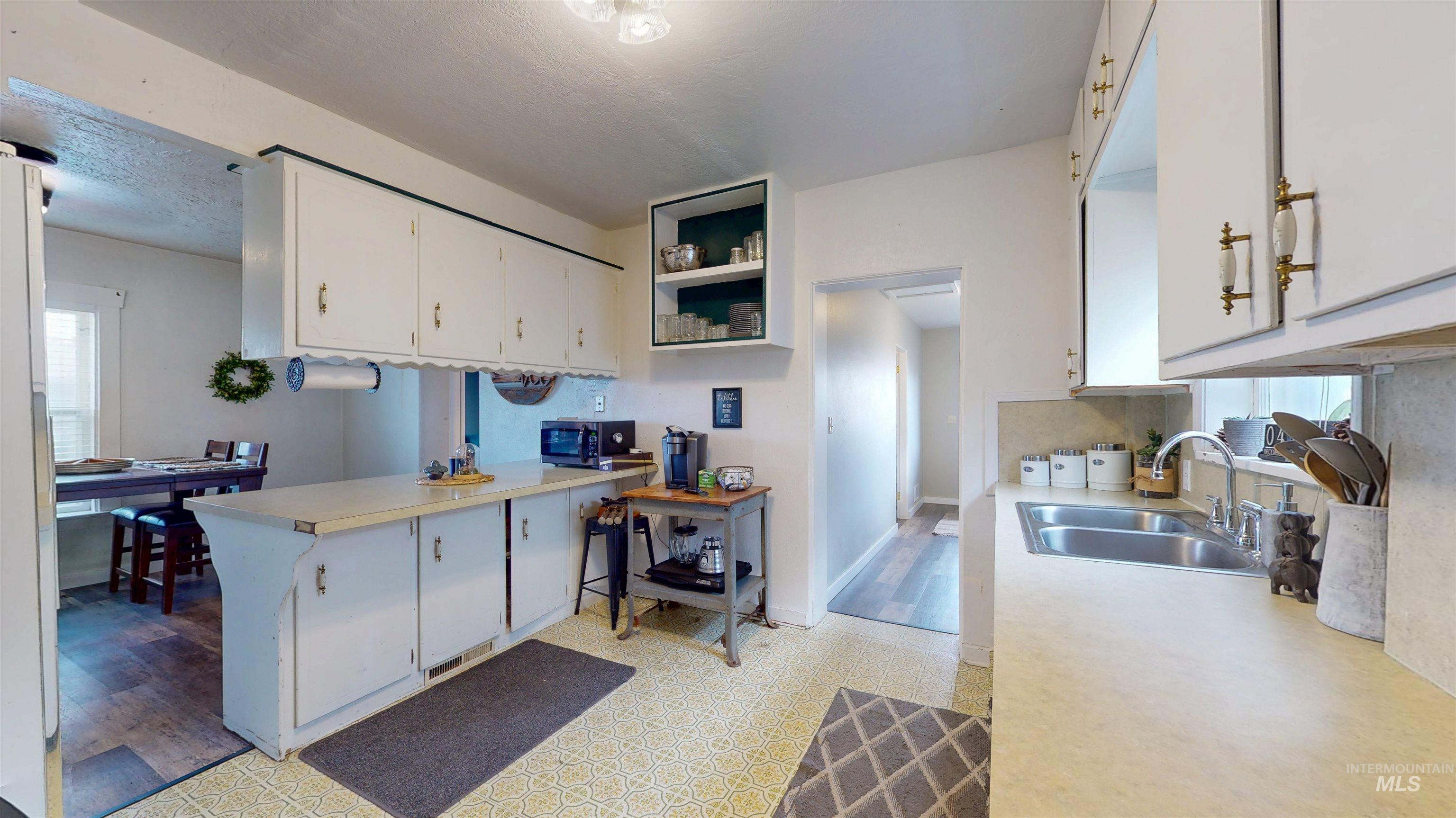 124 8th Avenue N, Buhl, Idaho 83316, 4 Bedrooms, 2.5 Bathrooms, Residential For Sale, Price $310,000,MLS 98969358