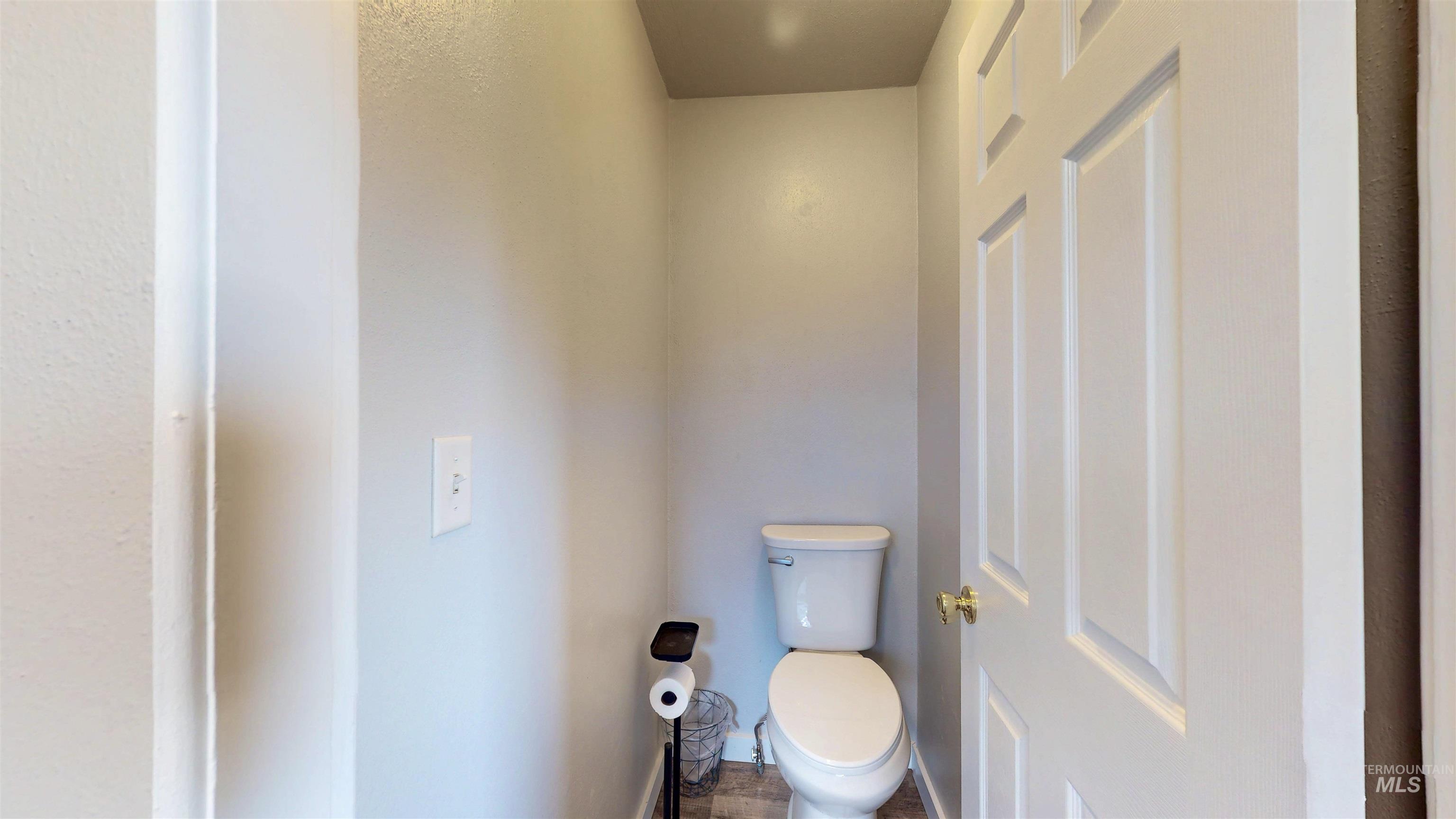 124 8th Avenue N, Buhl, Idaho 83316, 4 Bedrooms, 2.5 Bathrooms, Residential For Sale, Price $310,000,MLS 98969358