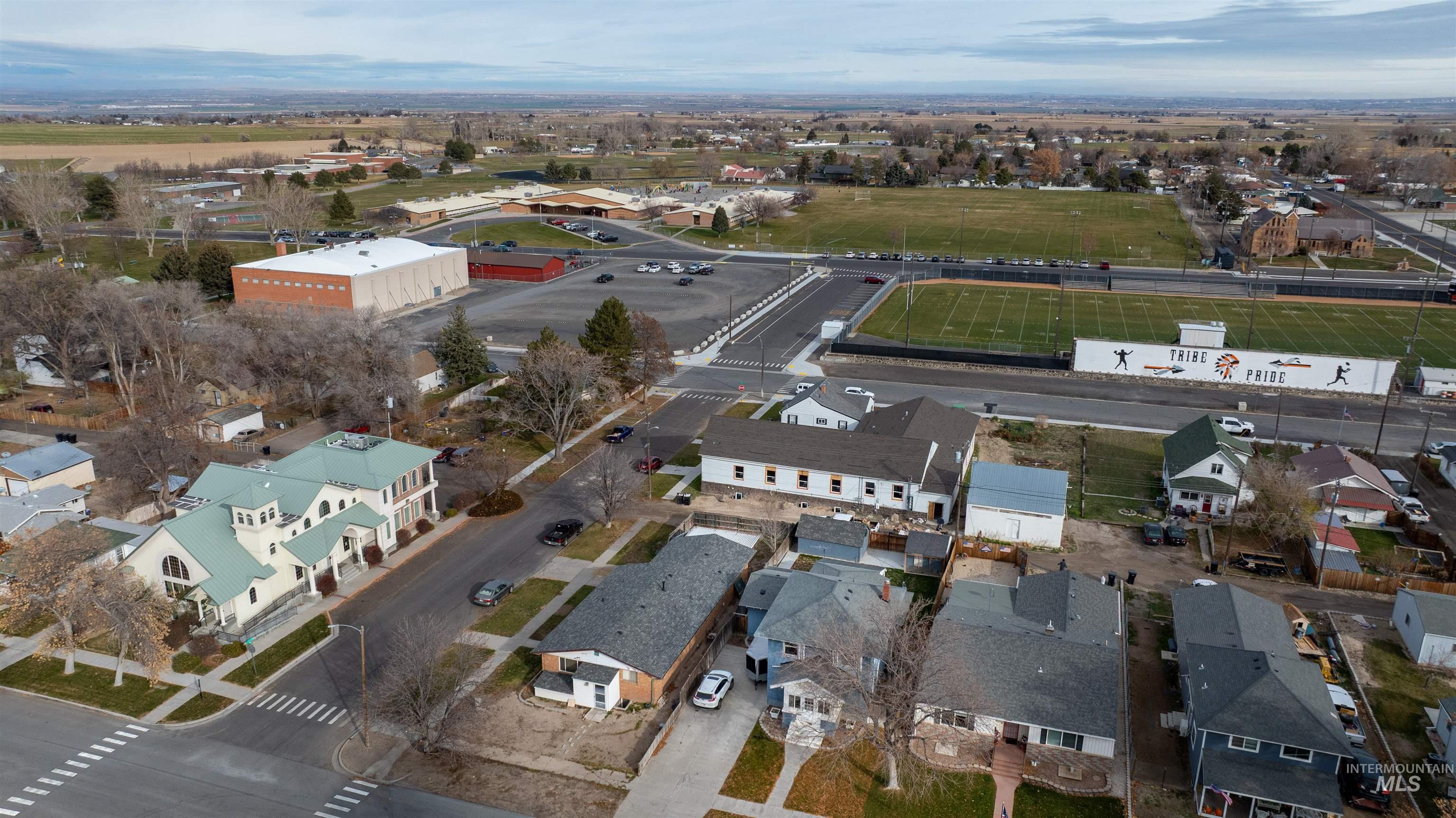 124 8th Avenue N, Buhl, Idaho 83316, 4 Bedrooms, 2.5 Bathrooms, Residential For Sale, Price $310,000,MLS 98969358