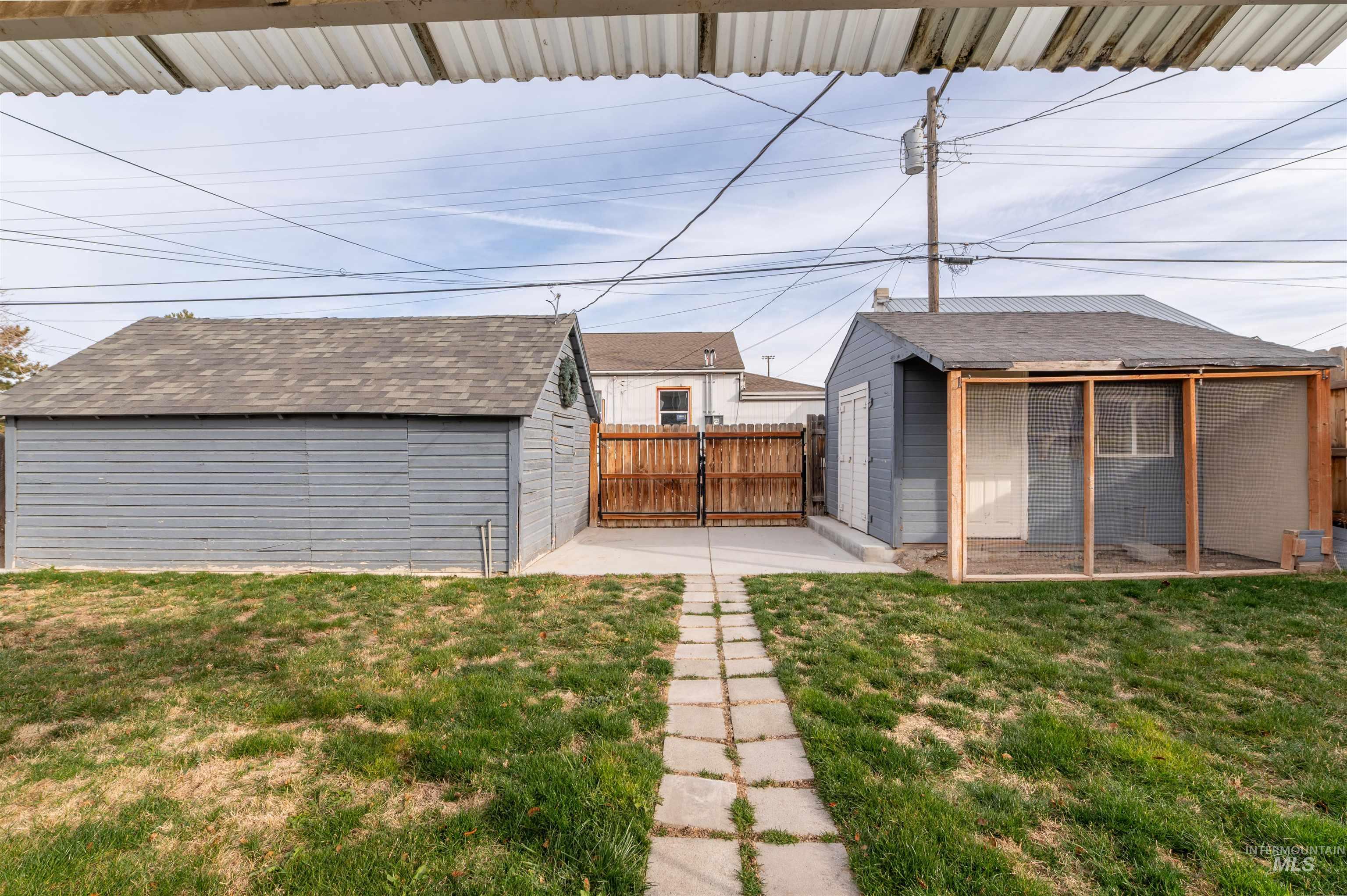 124 8th Avenue N, Buhl, Idaho 83316, 4 Bedrooms, 2.5 Bathrooms, Residential For Sale, Price $310,000,MLS 98969358