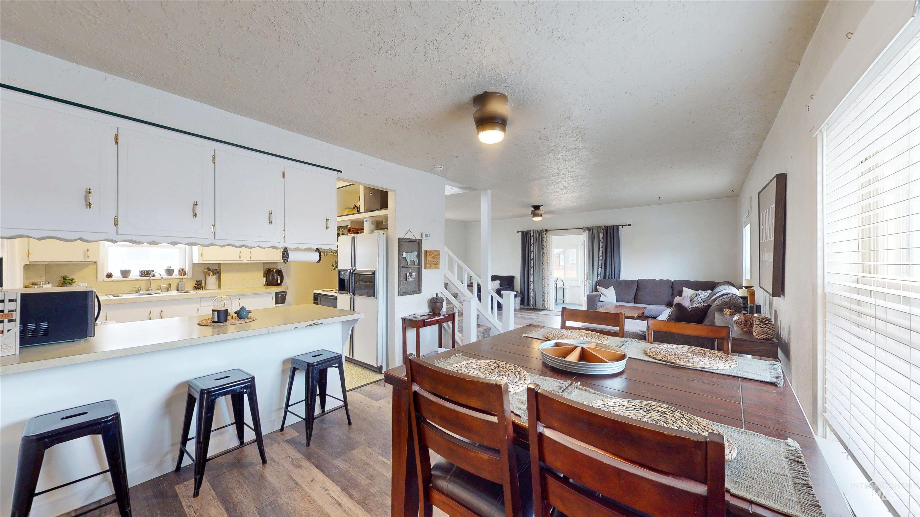 124 8th Avenue N, Buhl, Idaho 83316, 4 Bedrooms, 2.5 Bathrooms, Residential For Sale, Price $310,000,MLS 98969358