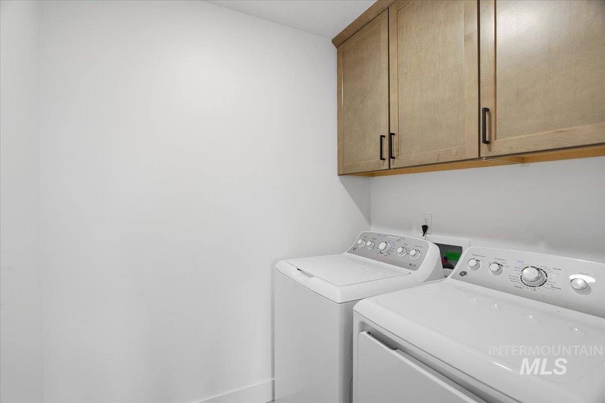 6117 N Torva Ave, Meridian, Idaho 83646, 4 Bedrooms, 2.5 Bathrooms, Residential For Sale, Price $674,990,MLS 98969359