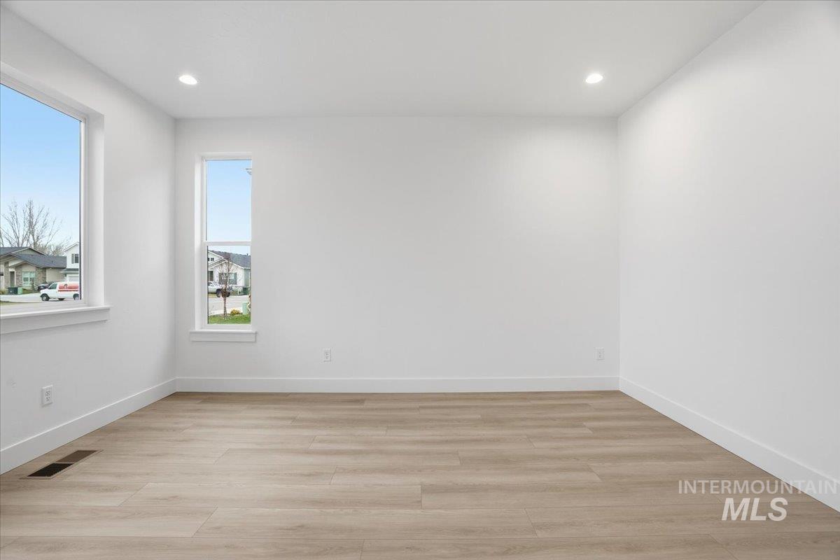 6117 N Torva Ave, Meridian, Idaho 83646, 4 Bedrooms, 2.5 Bathrooms, Residential For Sale, Price $674,990,MLS 98969359