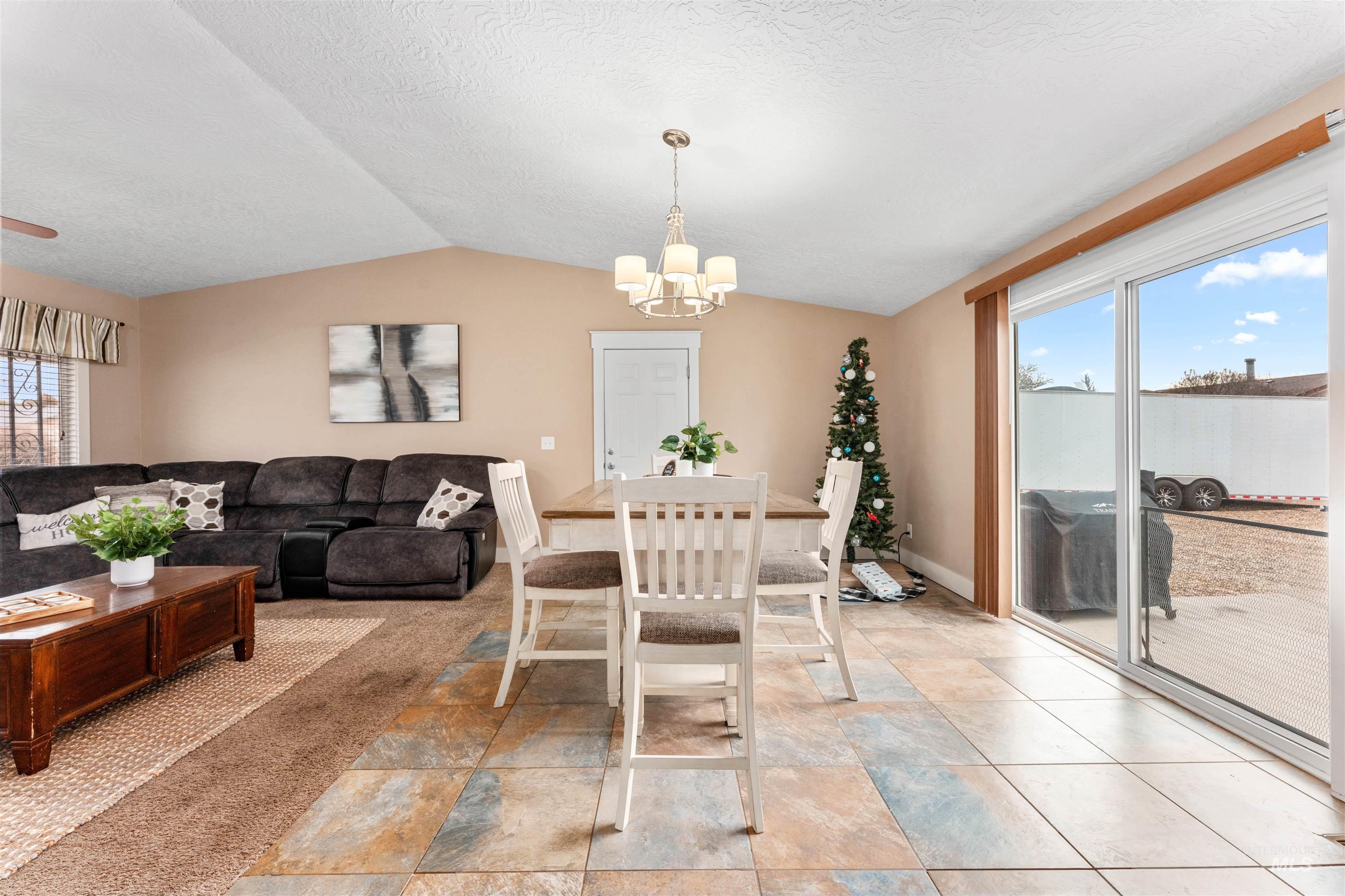 10099 W Sagramore Ave., Boise, Idaho 83704, 3 Bedrooms, 2 Bathrooms, Residential For Sale, Price $379,900,MLS 98969360