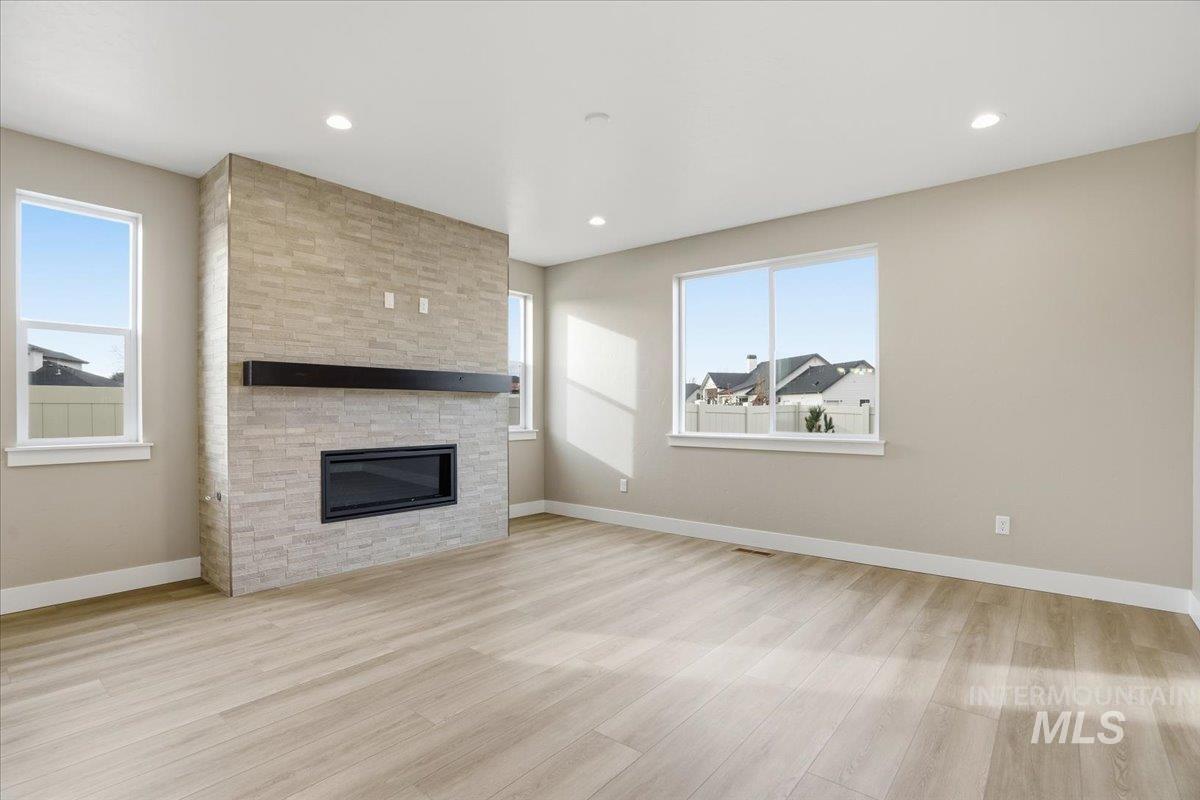 6050 N Torva Ave, Meridian, Idaho 83646, 4 Bedrooms, 2.5 Bathrooms, Residential For Sale, Price $689,990,MLS 98969362