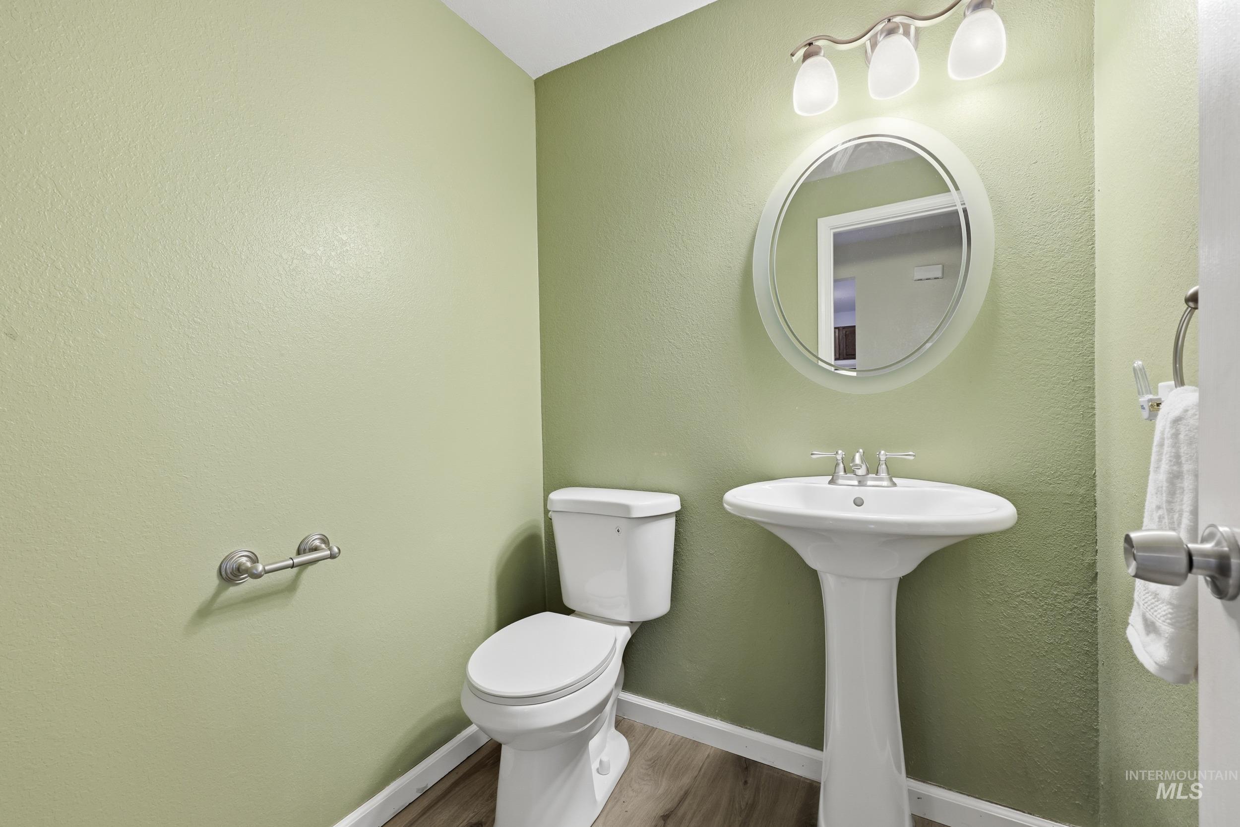 2750 E. Eastgate, Boise, Idaho 83706, 2 Bedrooms, 1.5 Bathrooms, Residential For Sale, Price $370,000,MLS 98969363