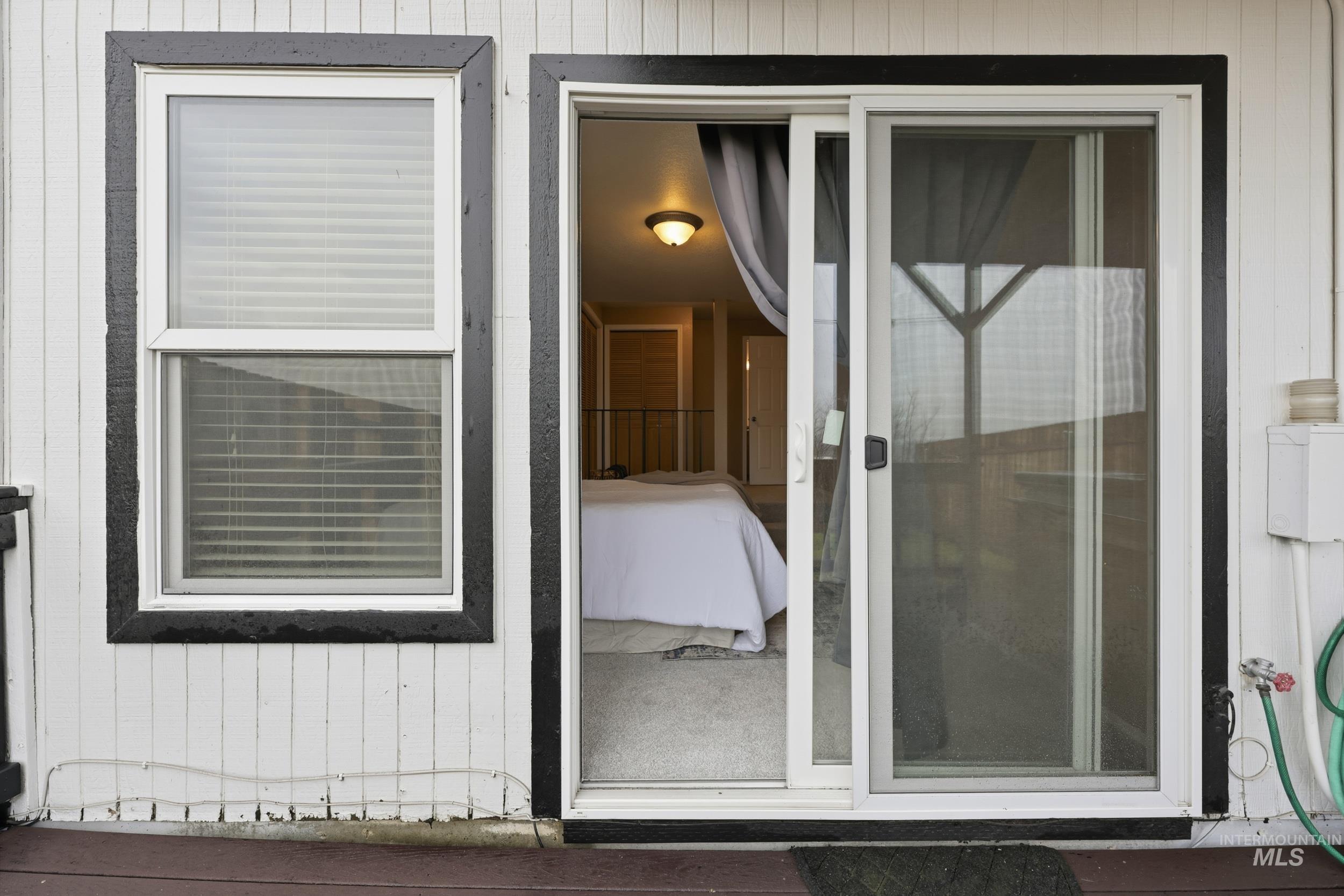 2750 E. Eastgate, Boise, Idaho 83706, 2 Bedrooms, 1.5 Bathrooms, Residential For Sale, Price $370,000,MLS 98969363