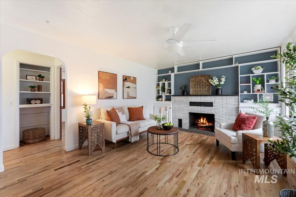 2090 N Washington Ave, Emmett, Idaho 83617, 2 Bedrooms, 1 Bathroom, Residential For Sale, Price $368,000,MLS 98969364