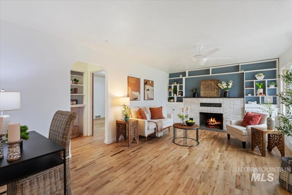 2090 N Washington Ave, Emmett, Idaho 83617, 2 Bedrooms, 1 Bathroom, Residential For Sale, Price $368,000,MLS 98969364