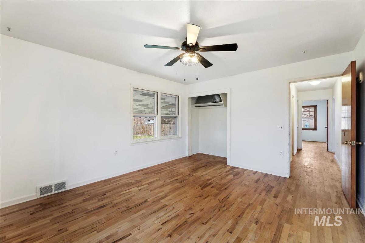 2090 N Washington Ave, Emmett, Idaho 83617, 2 Bedrooms, 1 Bathroom, Residential For Sale, Price $368,000,MLS 98969364