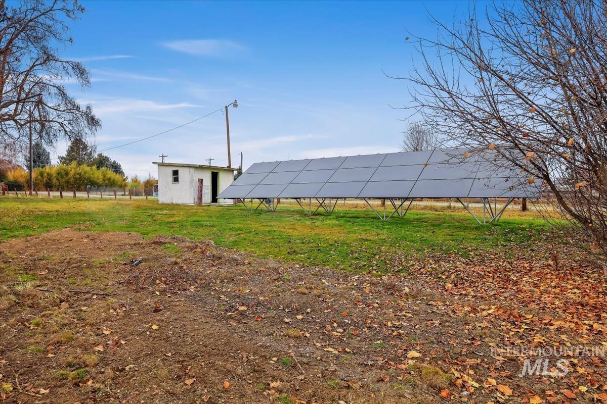 2090 N Washington Ave, Emmett, Idaho 83617, 2 Bedrooms, 1 Bathroom, Residential For Sale, Price $368,000,MLS 98969364