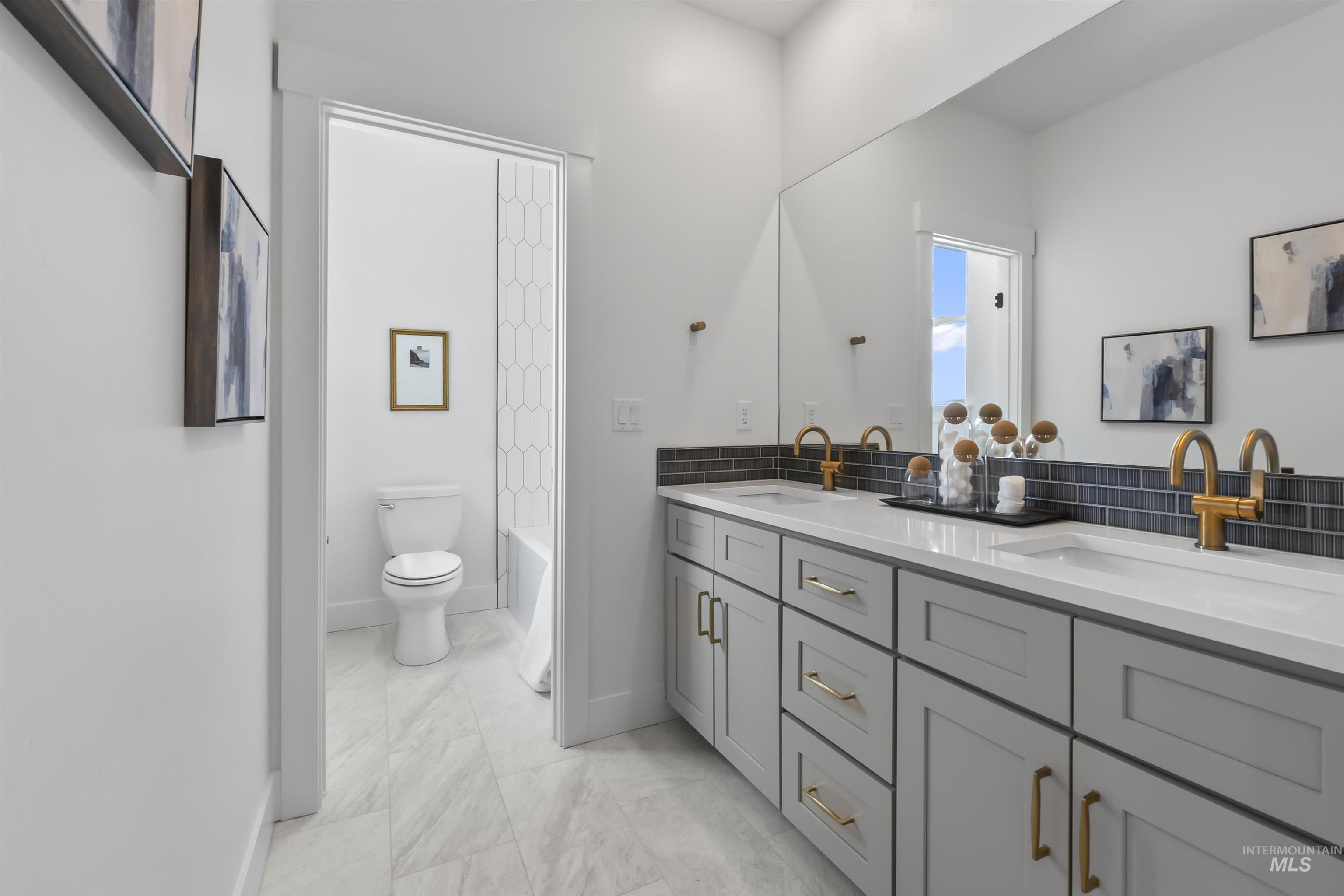 252 S Turner Ave., Star, Idaho 83669, 3 Bedrooms, 2.5 Bathrooms, Residential For Sale, Price $538,990,MLS 98969366