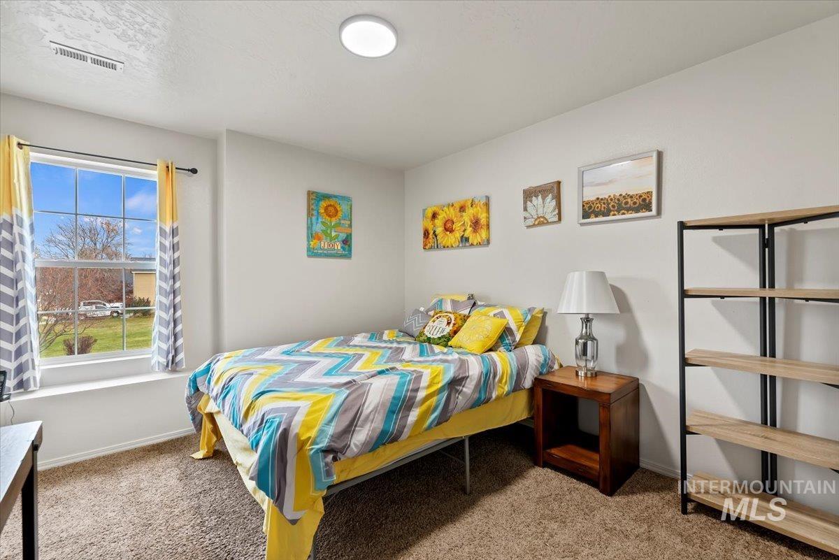 1028 N Star Bright Ln, Star, Idaho 83669, 4 Bedrooms, 2.5 Bathrooms, Residential For Sale, Price $579,900,MLS 98969367