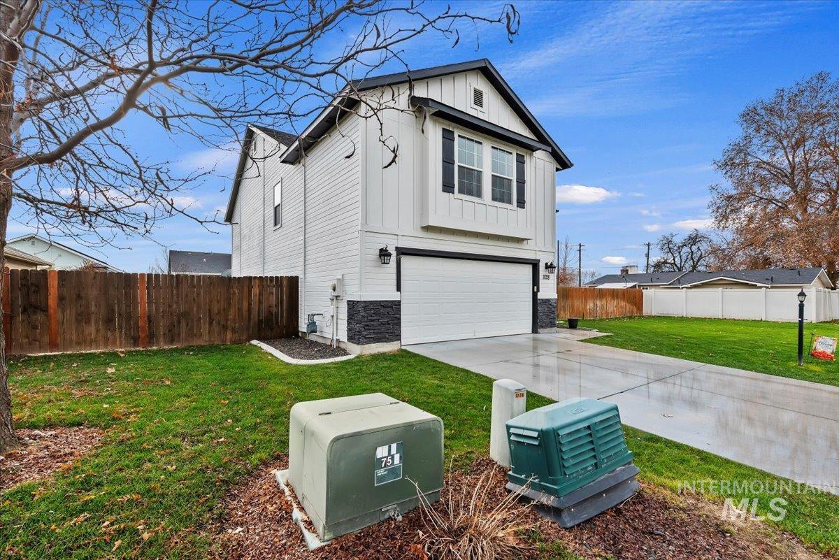 1028 N Star Bright Ln, Star, Idaho 83669, 4 Bedrooms, 2.5 Bathrooms, Residential For Sale, Price $579,900,MLS 98969367